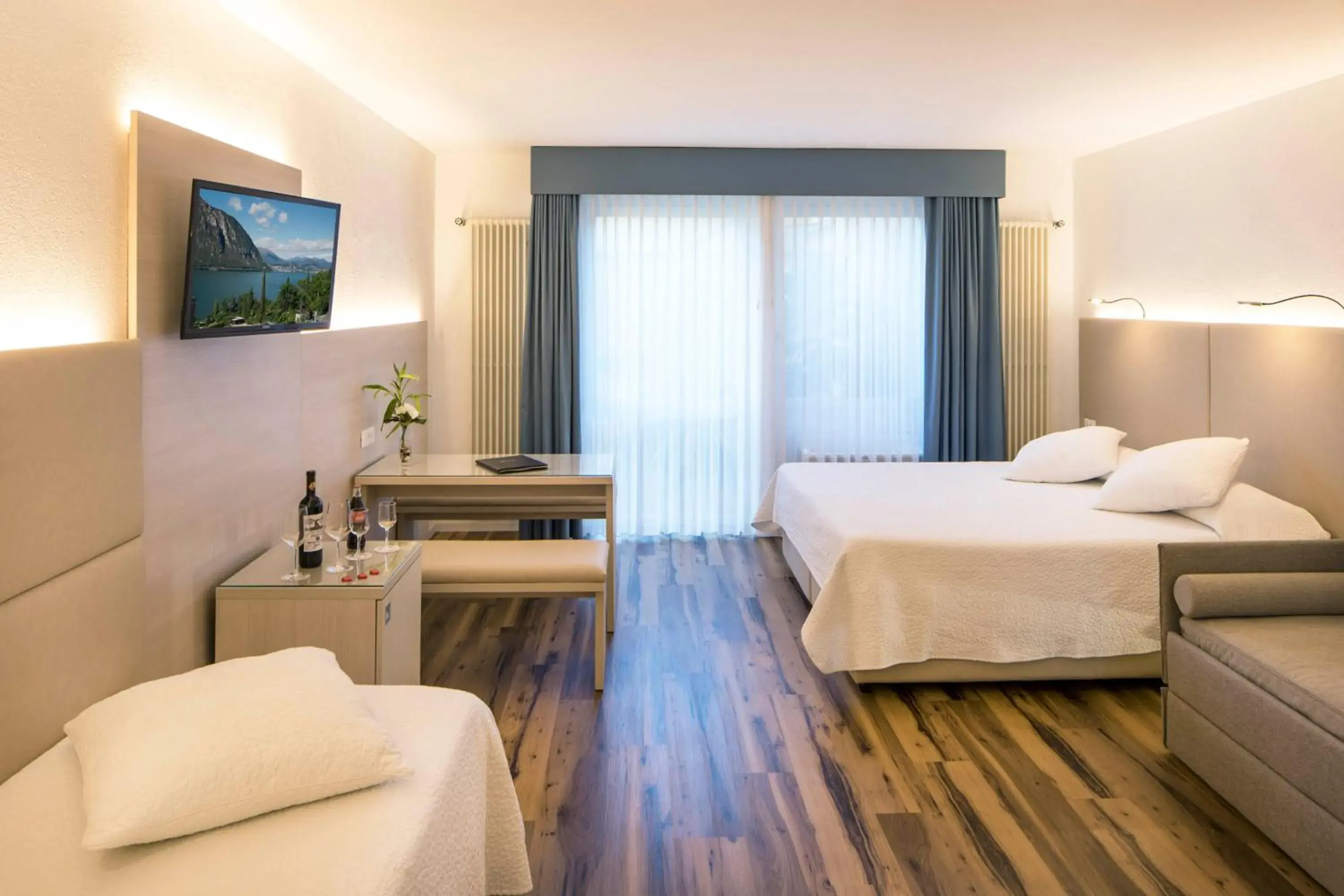 Junior Suite in Hotel Campione Junior Suite in Hotel Campione