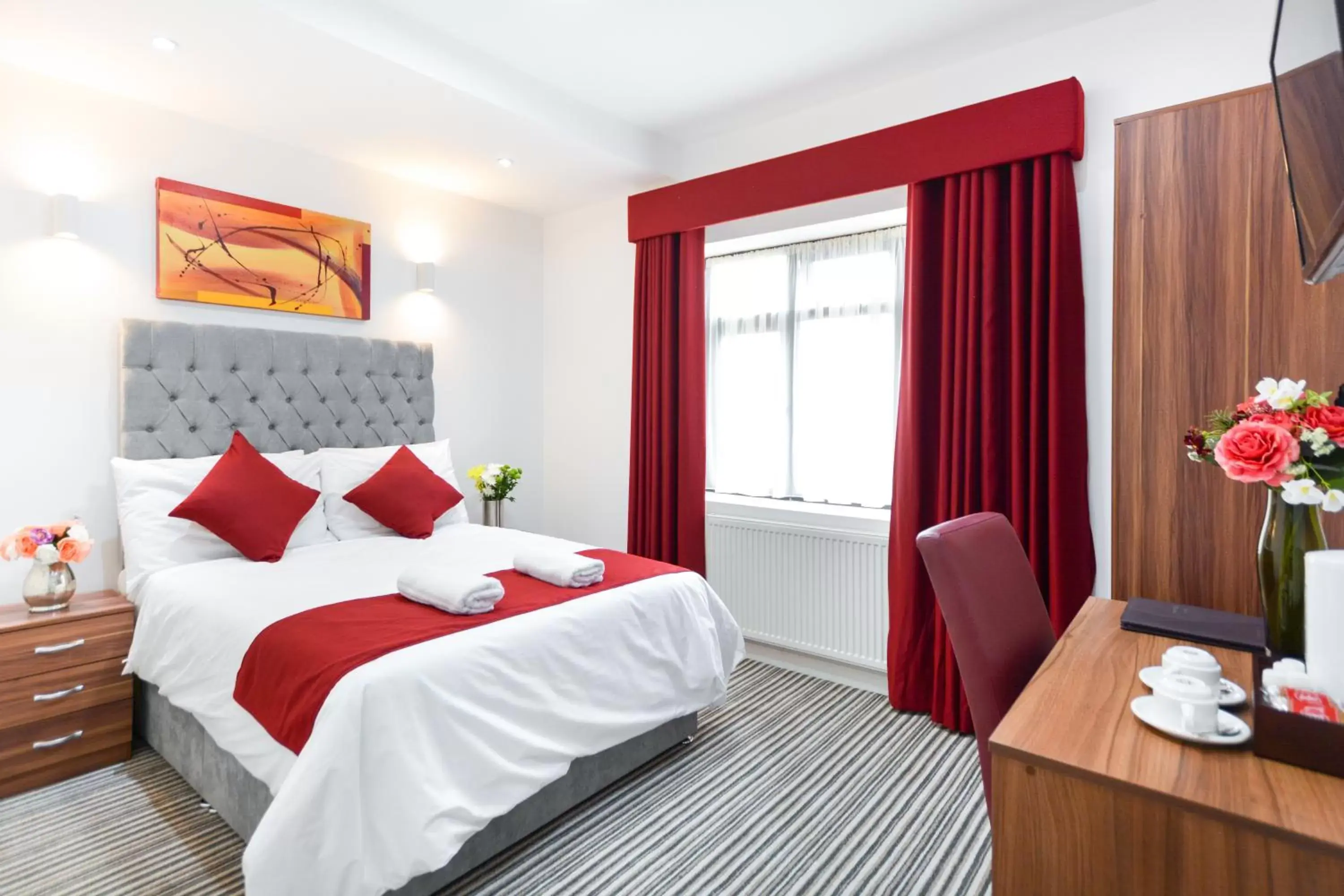 Standard Double Room in Green View Hotel Near Dartford Standard Double Room in Green View Hotel Near Dartford