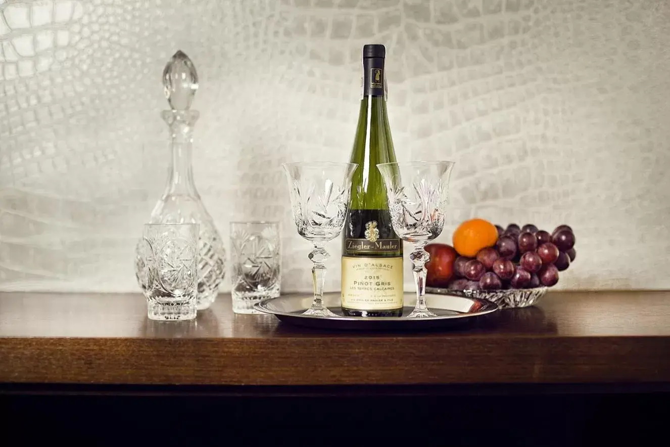 Small Single Room in Hotel Inter Small Single Room in Hotel Inter