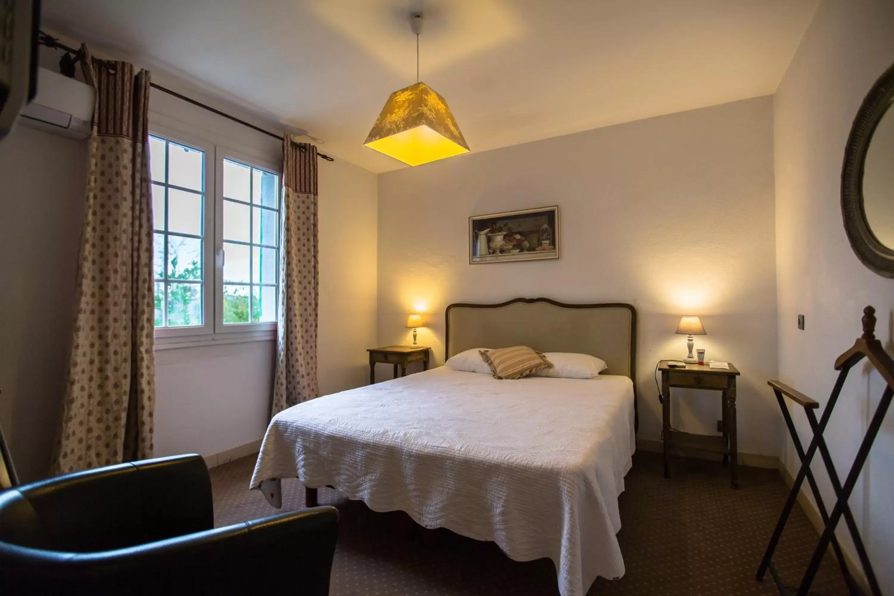 Double Room in Le Plan B - Hôtel 3 étoiles - Restaurant Double Room in Le Plan B - Hôtel 3 étoiles - Restaurant