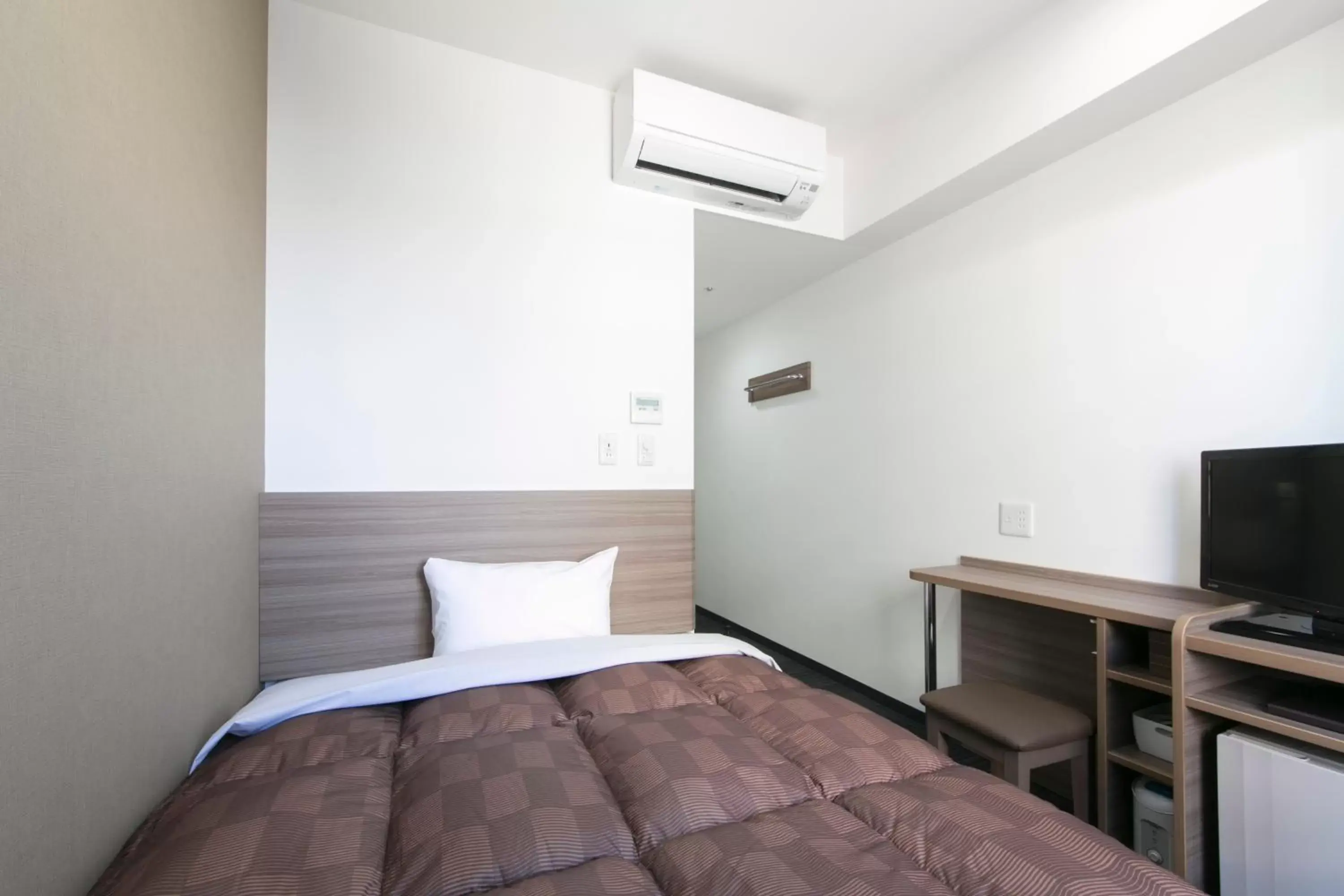 Single Room - Smoking in WASHINGTON R&B Hotel Shin Osaka Kitaguchi Single Room - Smoking in WASHINGTON R&B Hotel Shin Osaka Kitaguchi