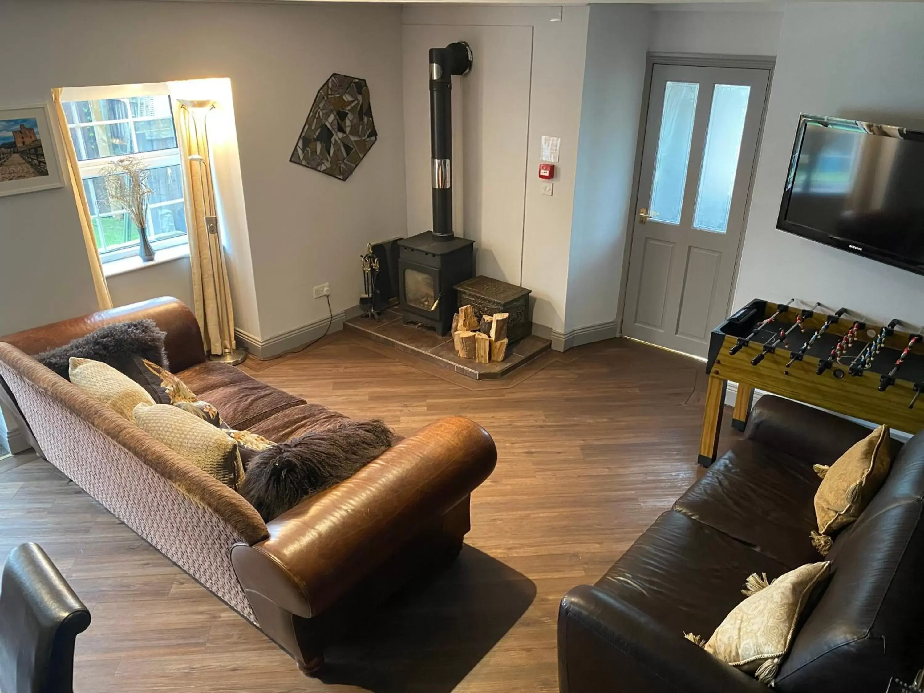 Two-Bedroom Cottage in The Blue Bell Crookham Two-Bedroom Cottage in The Blue Bell Crookham