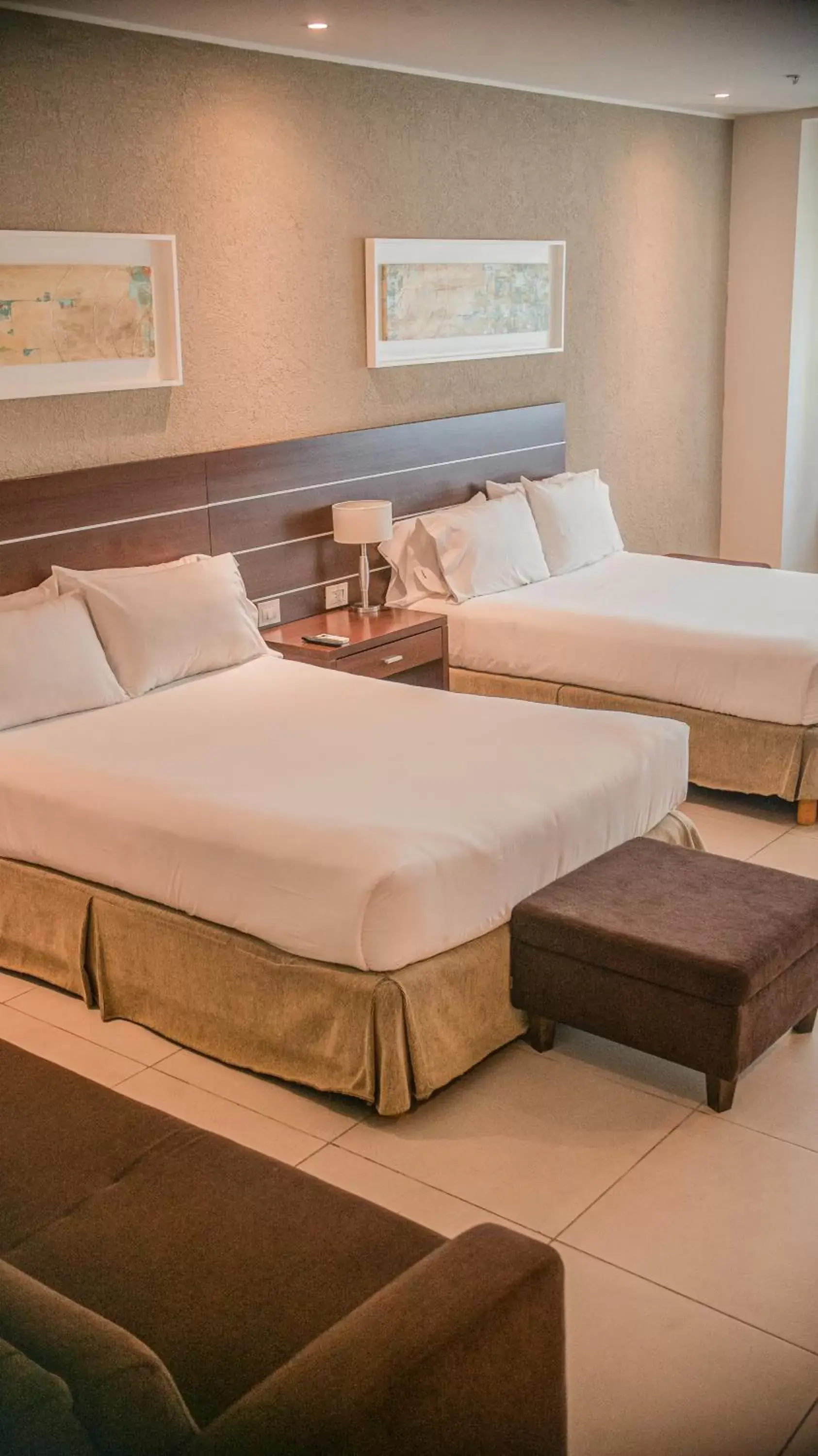 Twin Room in Orfeo Suites Cordoba Twin Room in Orfeo Suites Cordoba