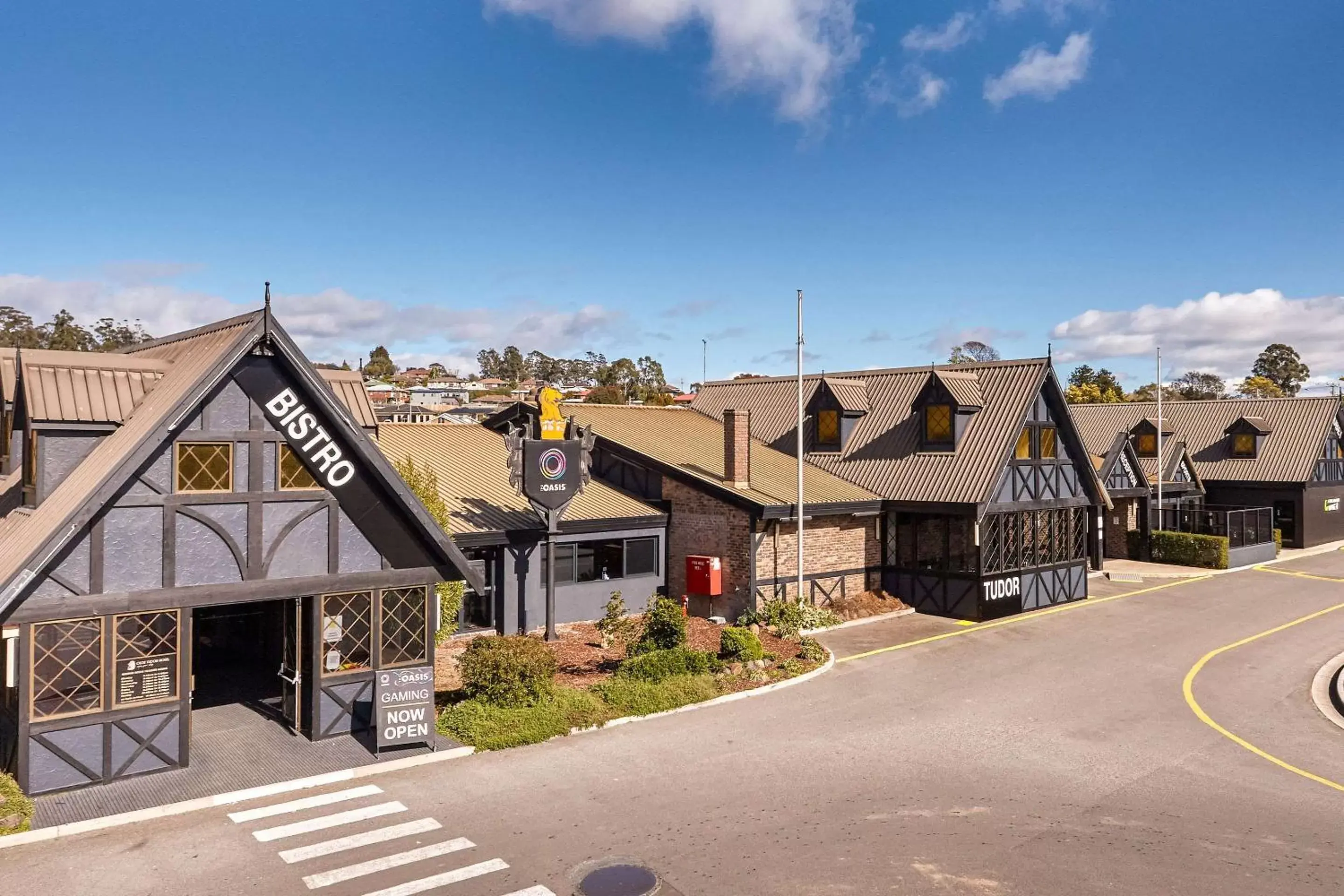 Olde Tudor Hotel Olde Tudor Hotel