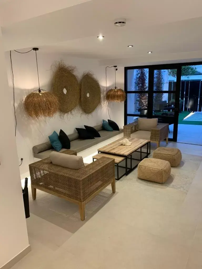 Aparthotel El Cargol Aparthotel El Cargol