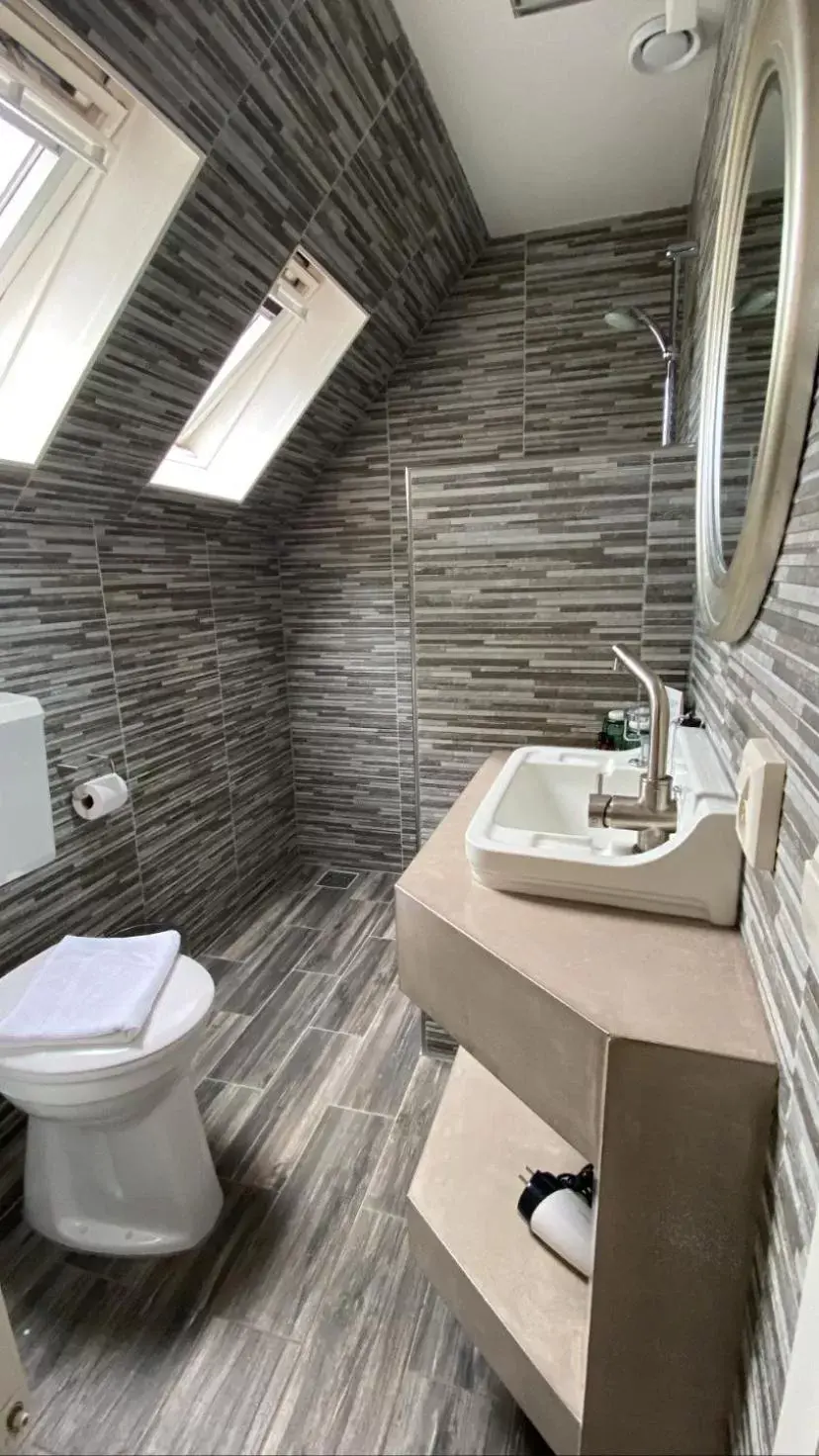 Deluxe Double Room in Hotel Buren Deluxe Double Room in Hotel Buren