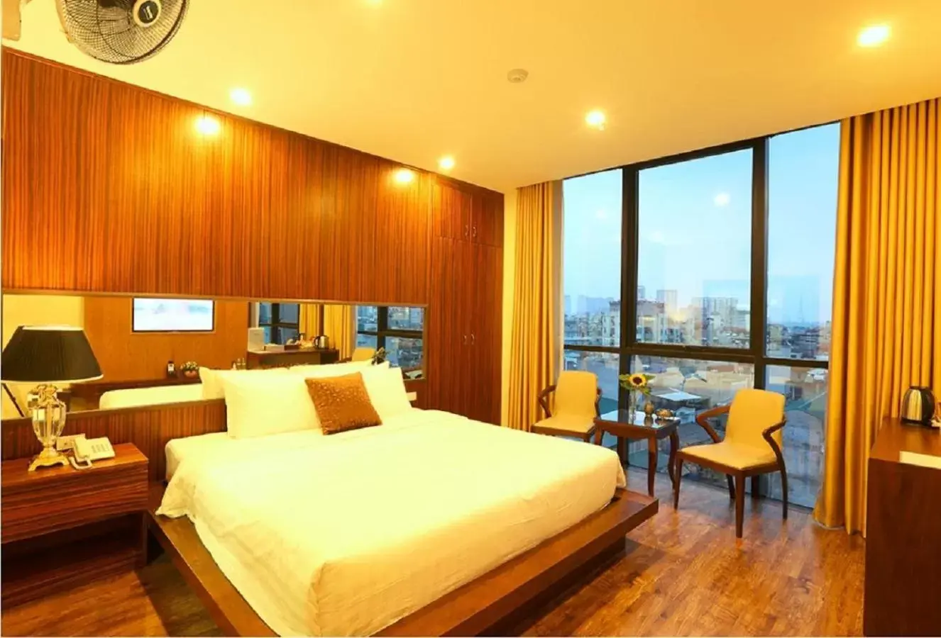 Suite with City View in Au Viet Hotel Suite with City View in Au Viet Hotel
