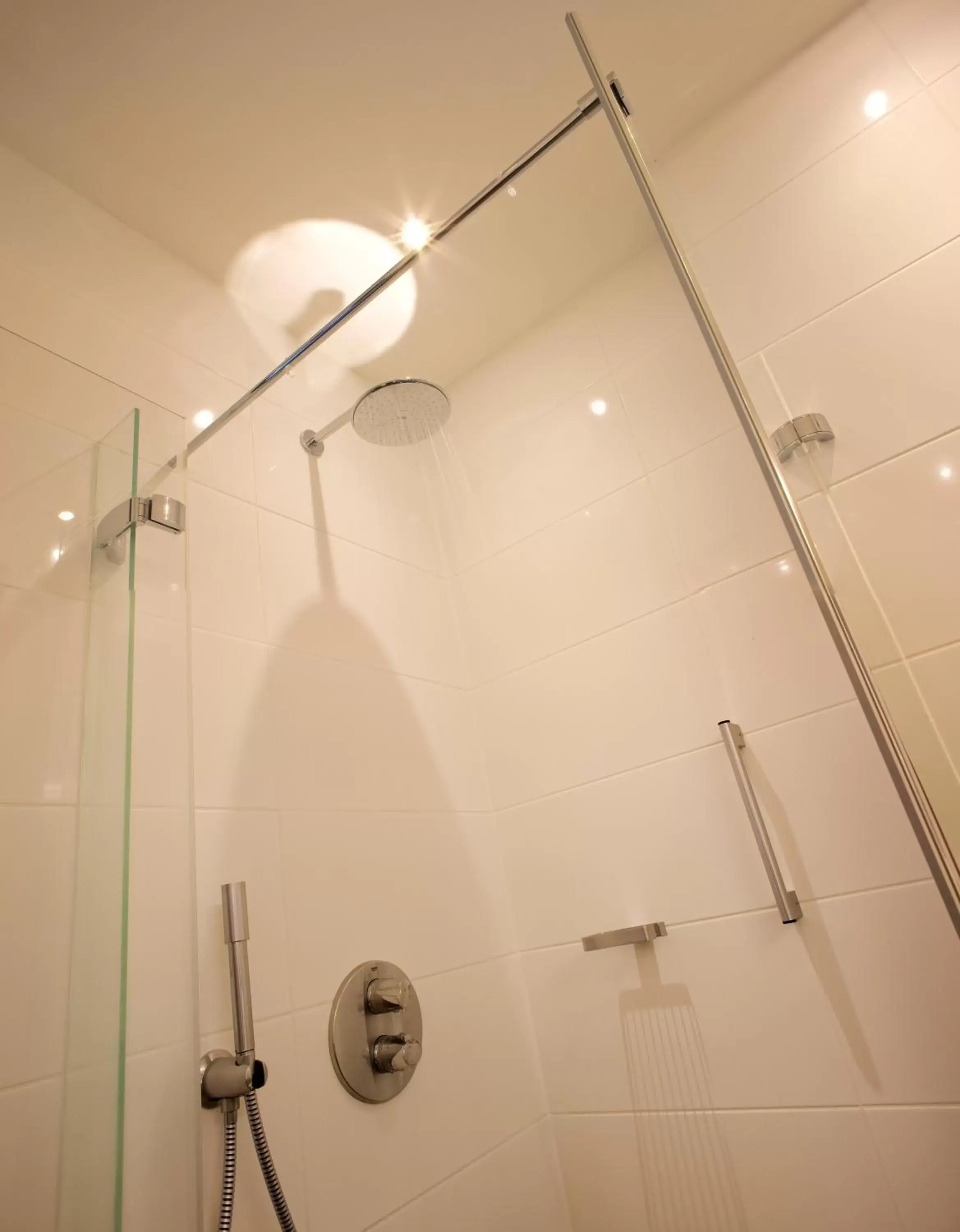 Family Room (2 Adults + 2 Children) in Van Der Valk Hotel Brugge Oostkamp Family Room (2 Adults + 2 Children) in Van Der Valk Hotel Brugge Oostkamp