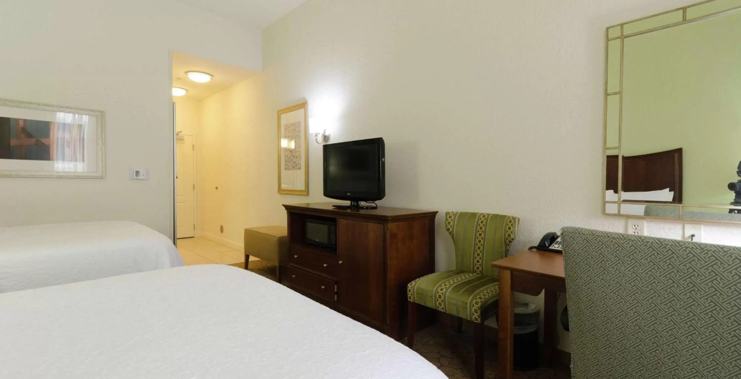 Room with Two Queen Beds - Non-Smoking in Hampton Inn Hickory Room with Two Queen Beds - Non-Smoking in Hampton Inn Hickory