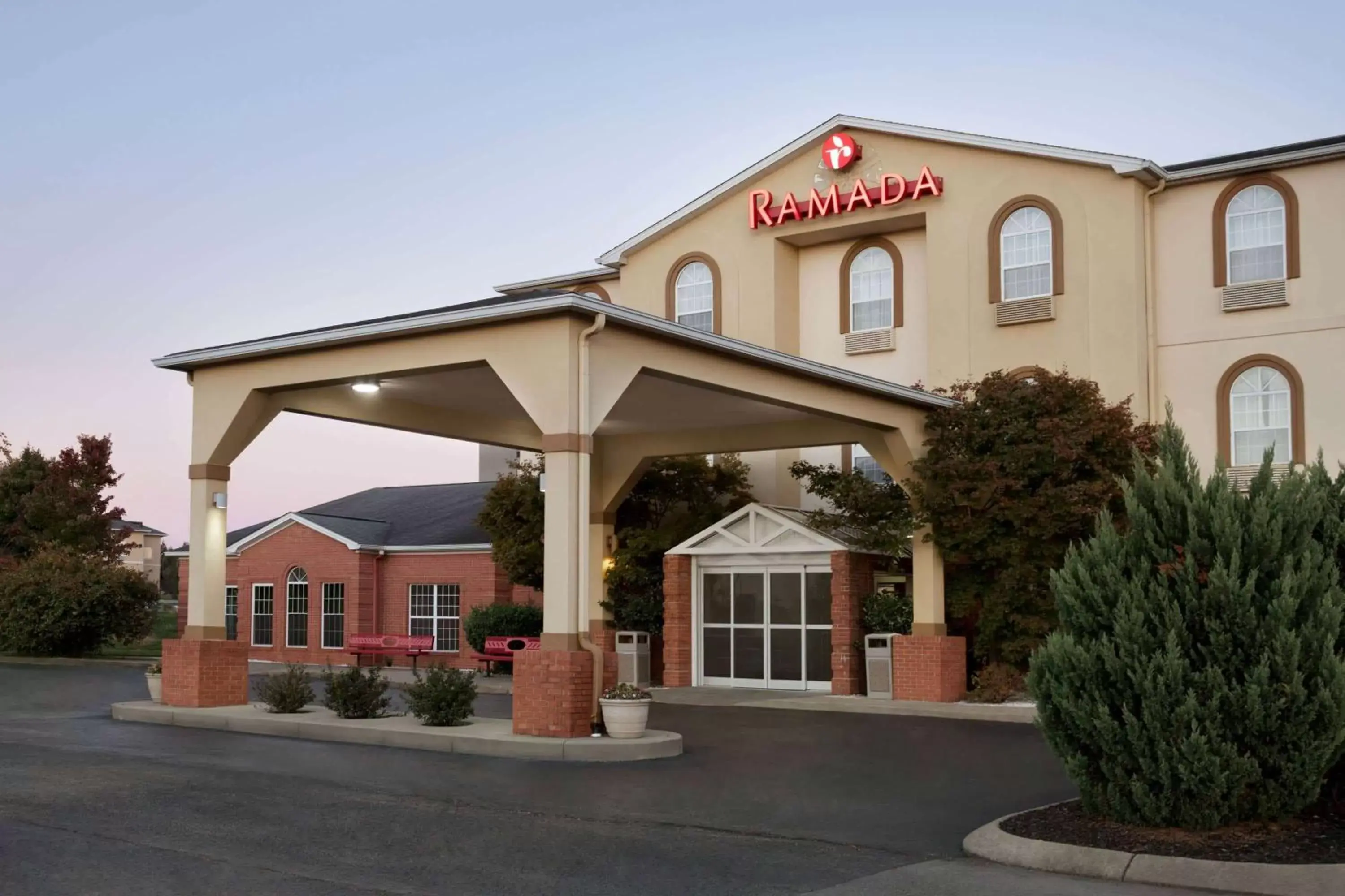 Ramada by Wyndham Elizabethtown Ramada by Wyndham Elizabethtown