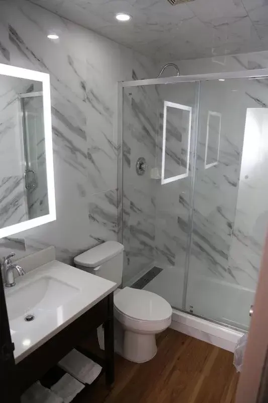 Double Room with Two Double Beds - Non-Smoking in Americas Express Inn Rocky Mount Double Room with Two Double Beds - Non-Smoking in Americas Express Inn Rocky Mount