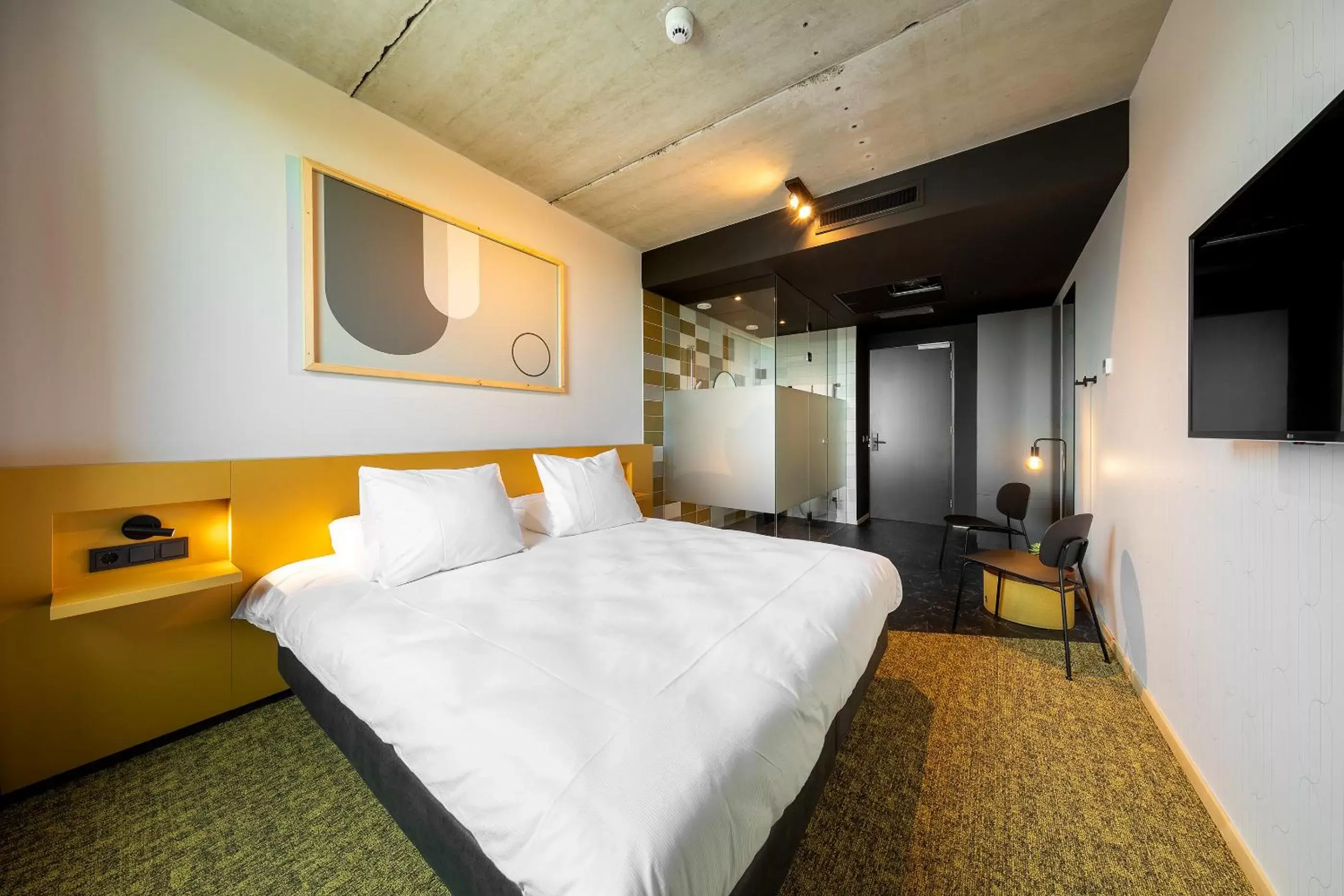 Deluxe Double Room in Mr Jigs Deluxe Double Room in Mr Jigs