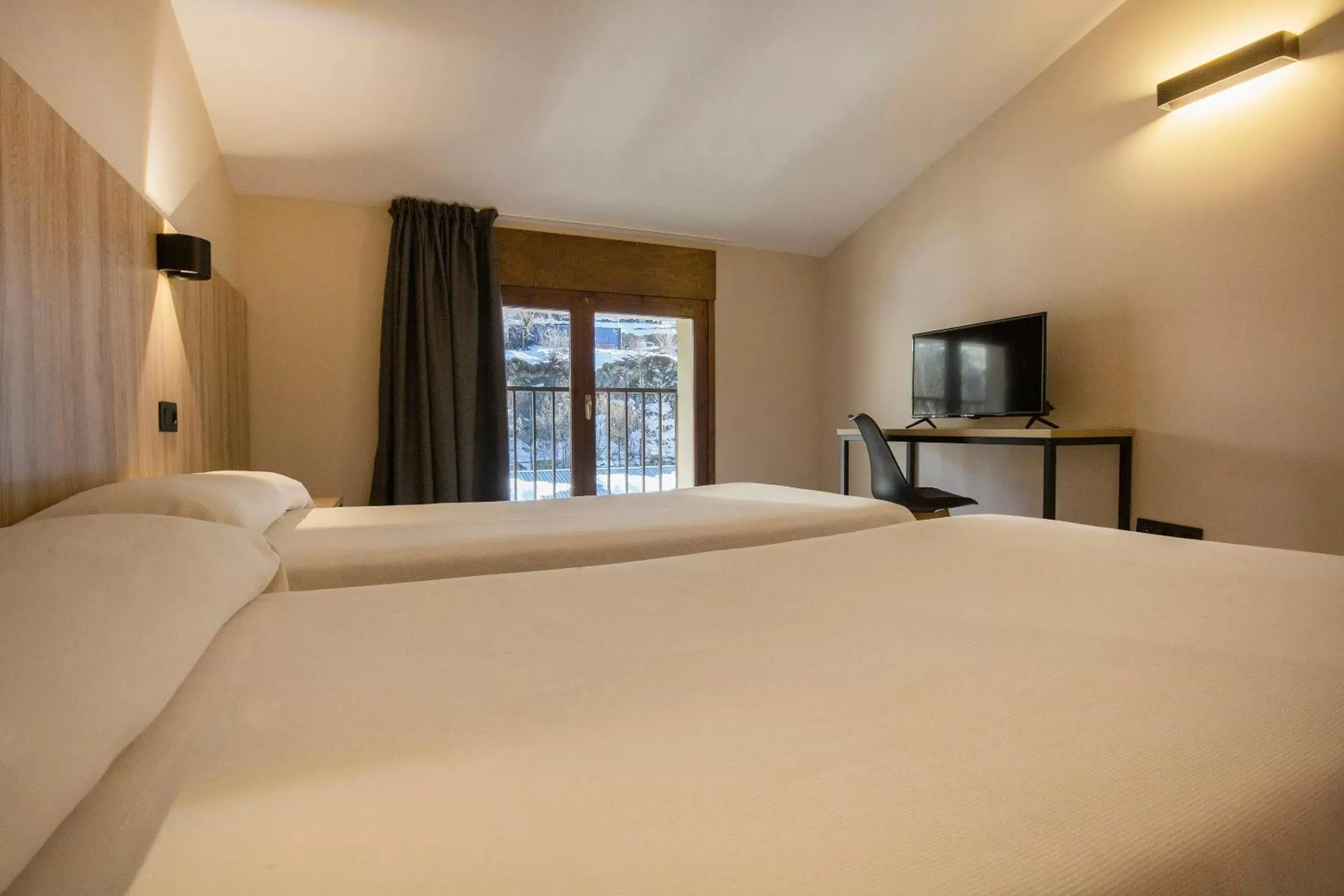 Single Room in Hotel Encamp by Nexta Single Room in Hotel Encamp by Nexta