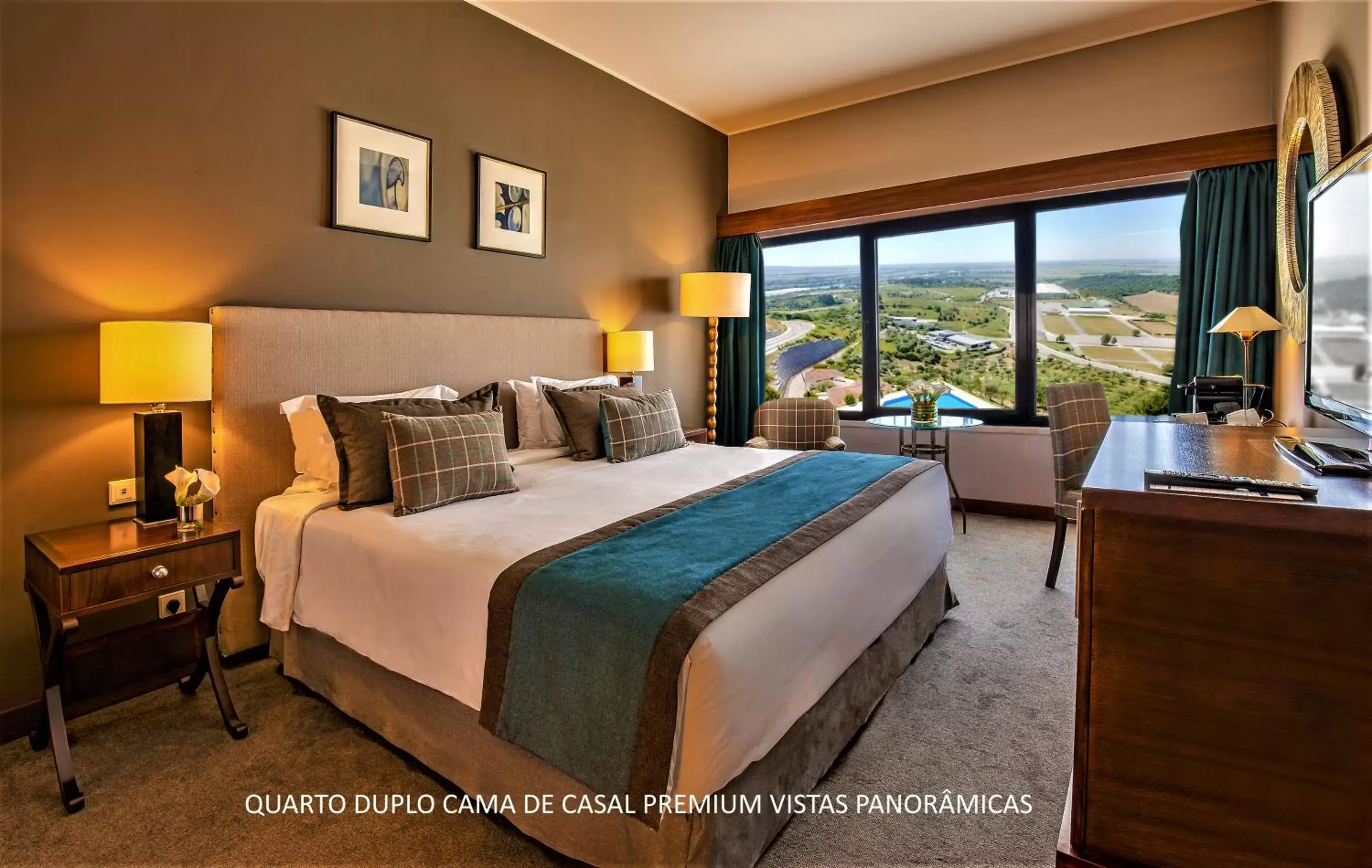 Premium Double Room with Panoramic View - single occupancy in Santarem Hotel Premium Double Room with Panoramic View - single occupancy in Santarem Hotel