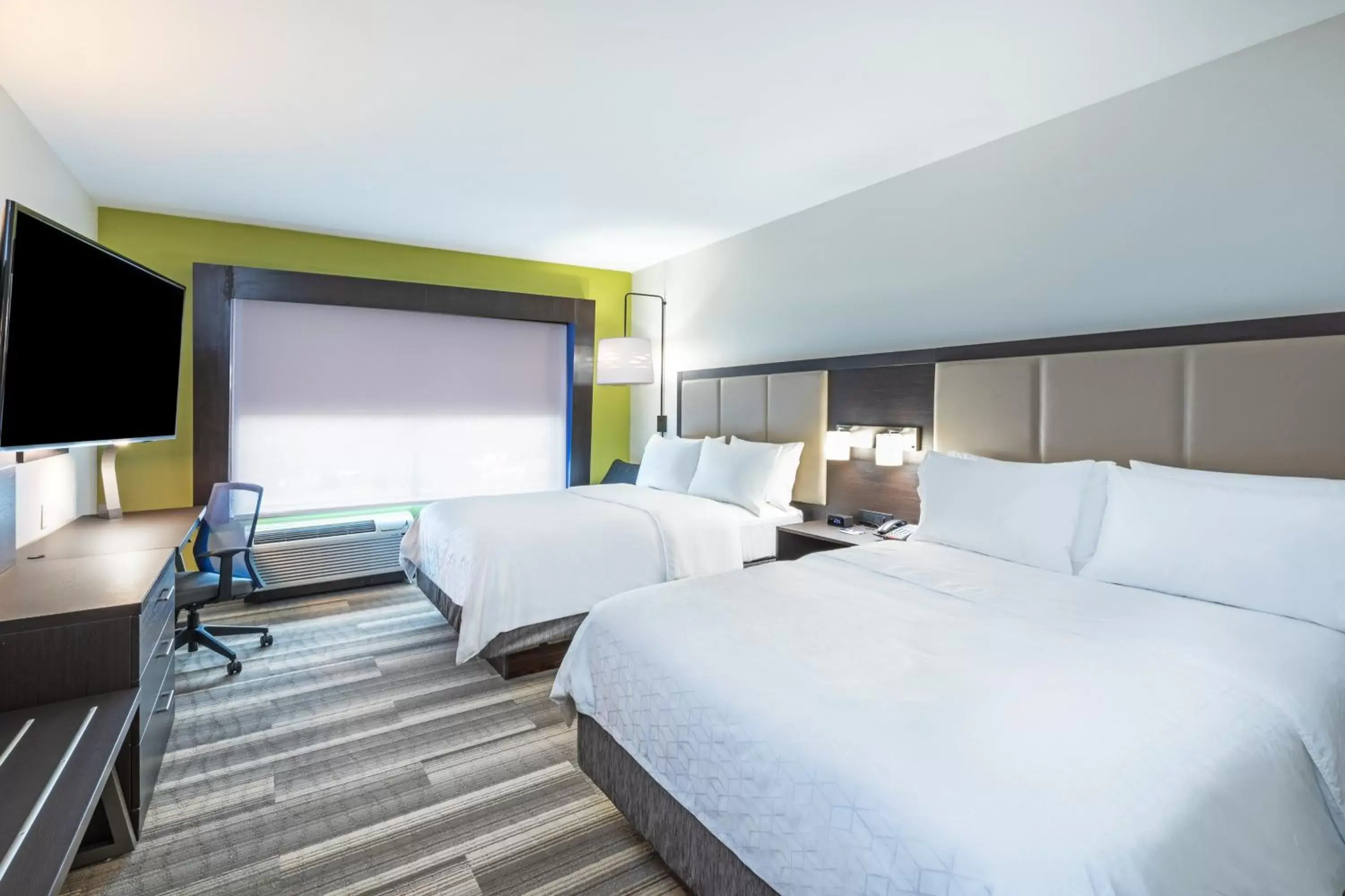 Standard Queen Room with Two Queen Beds - Communications Accessible in Holiday Inn Express & Suites Purcell, an IHG Hotel Standard Queen Room with Two Queen Beds - Communications Accessible in Holiday Inn Express & Suites Purcell, an IHG Hotel