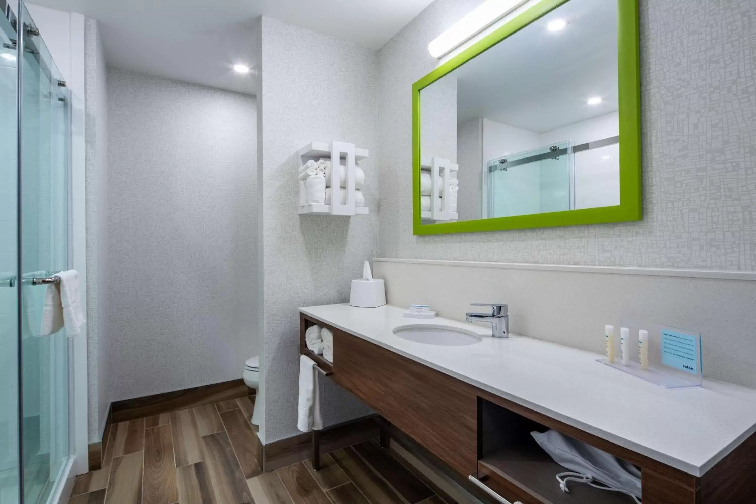 King Room with Sofa Bed - Hearing Access/Non-Smoking in Hampton Inn & Suites Edmonton St. Albert, Ab King Room with Sofa Bed - Hearing Access/Non-Smoking in Hampton Inn & Suites Edmonton St. Albert, Ab