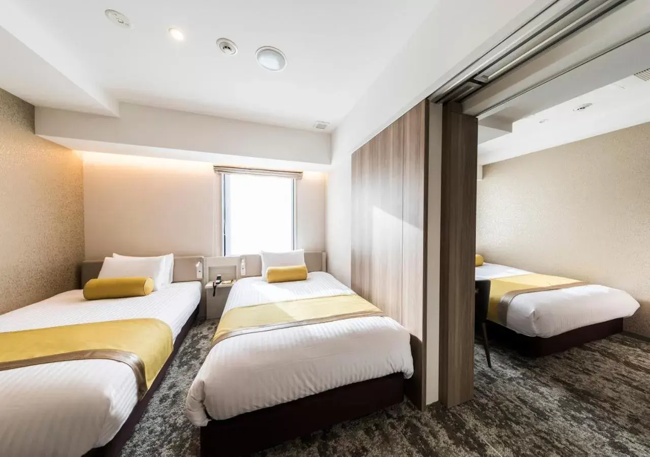 Two Connecting Rooms (2 Double Beds and 1 Single Bed) - Electronic Cigarettes in The Rise Osaka Kitashinchi Two Connecting Rooms (2 Double Beds and 1 Single Bed) - Electronic Cigarettes in The Rise Osaka Kitashinchi