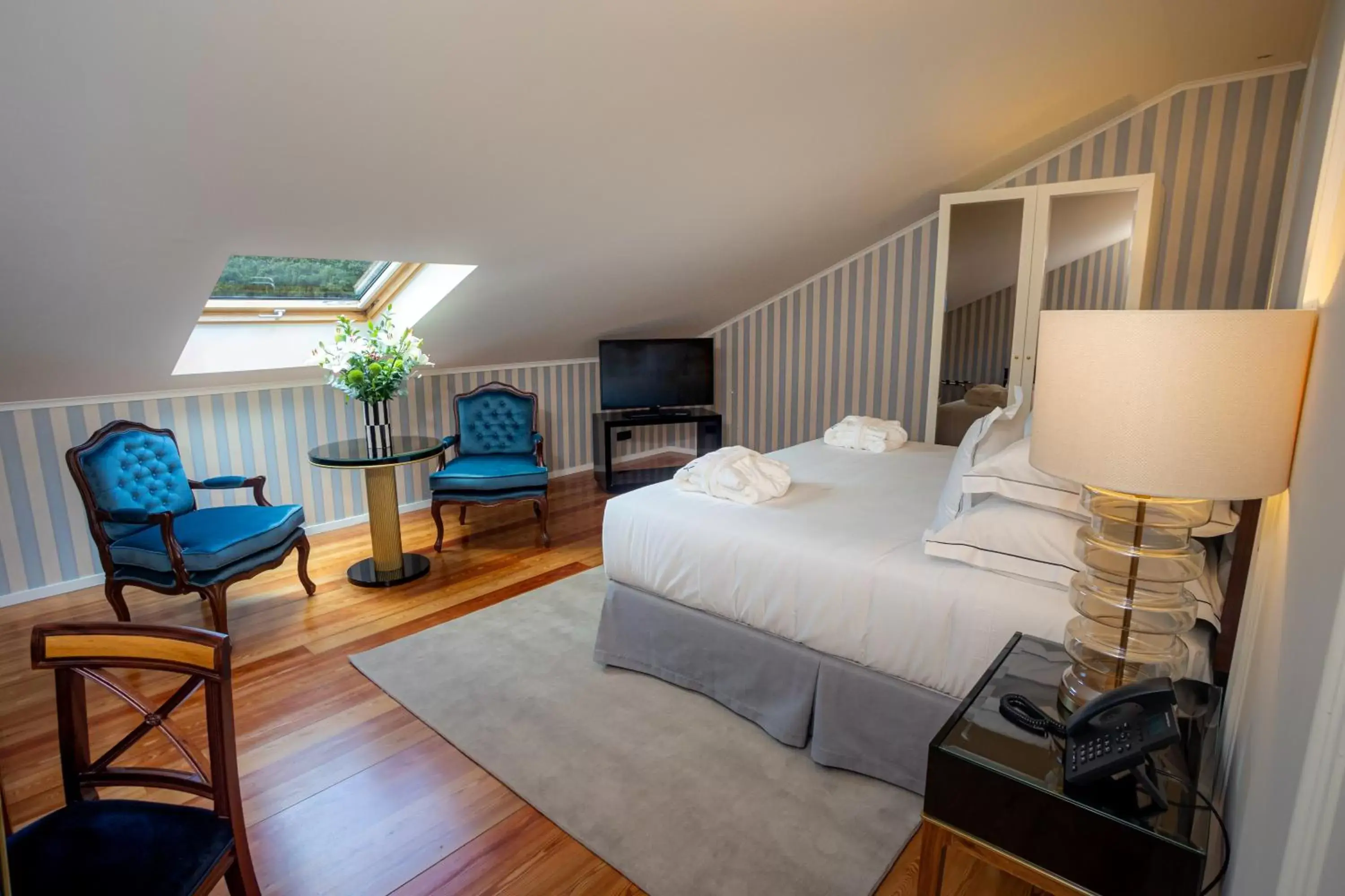 Solar Premium Velux in Solar do Requeijo by Luna Hotels & Resorts Solar Premium Velux in Solar do Requeijo by Luna Hotels & Resorts