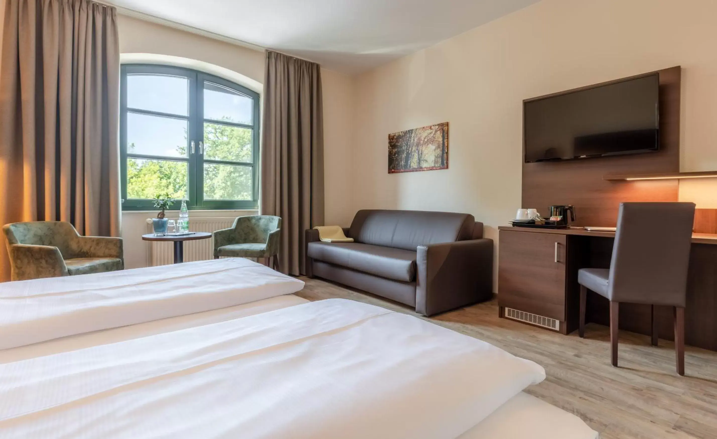 Family Room - single occupancy in Hotel Ohlenhoff Family Room - single occupancy in Hotel Ohlenhoff