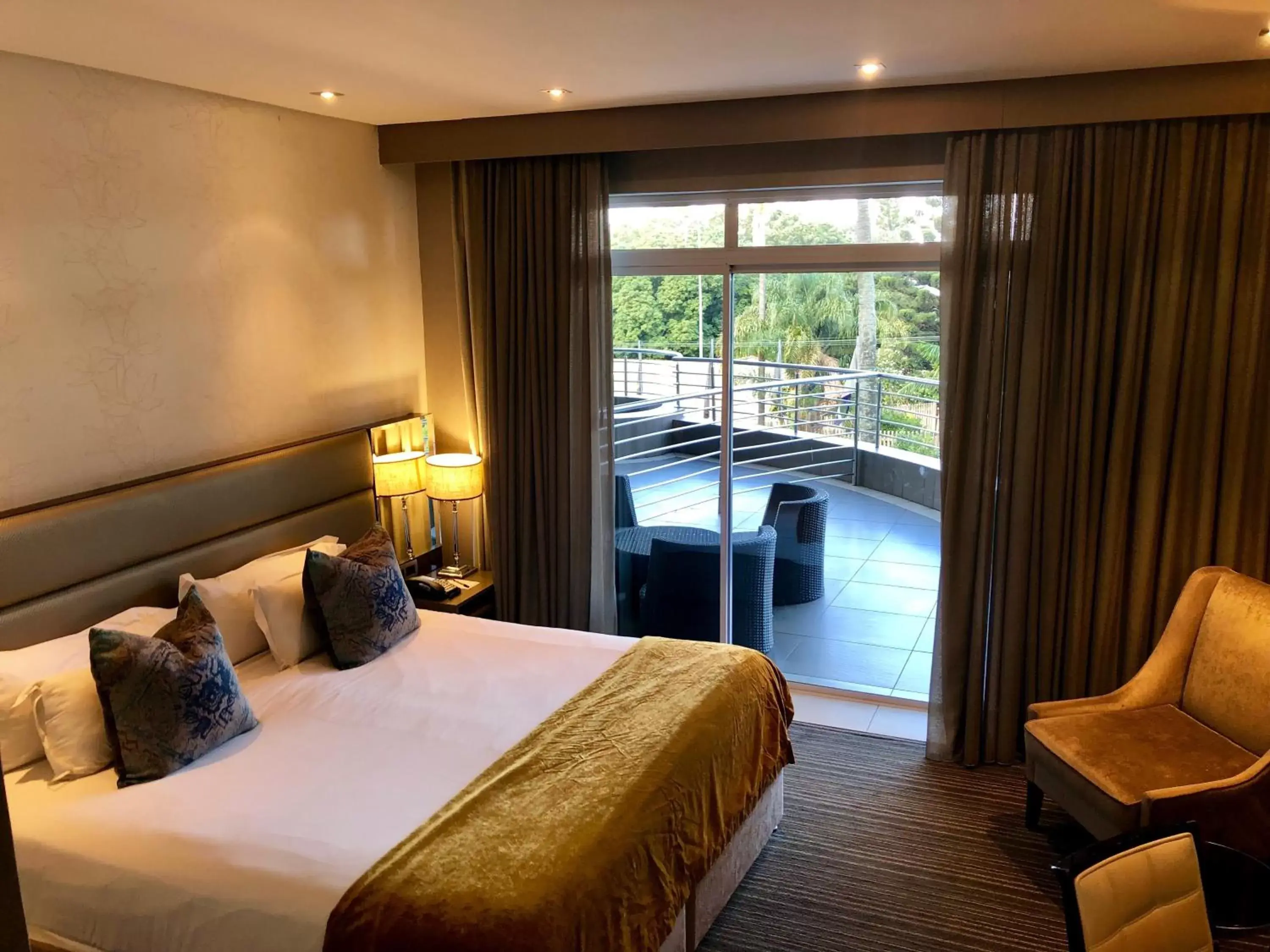 Deluxe Room with City View - single occupancy in Coastlands Musgrave Hotel Deluxe Room with City View - single occupancy in Coastlands Musgrave Hotel