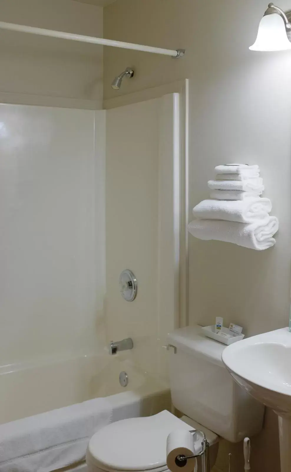 Budget Double Room in Hotel Robin Hood Budget Double Room in Hotel Robin Hood