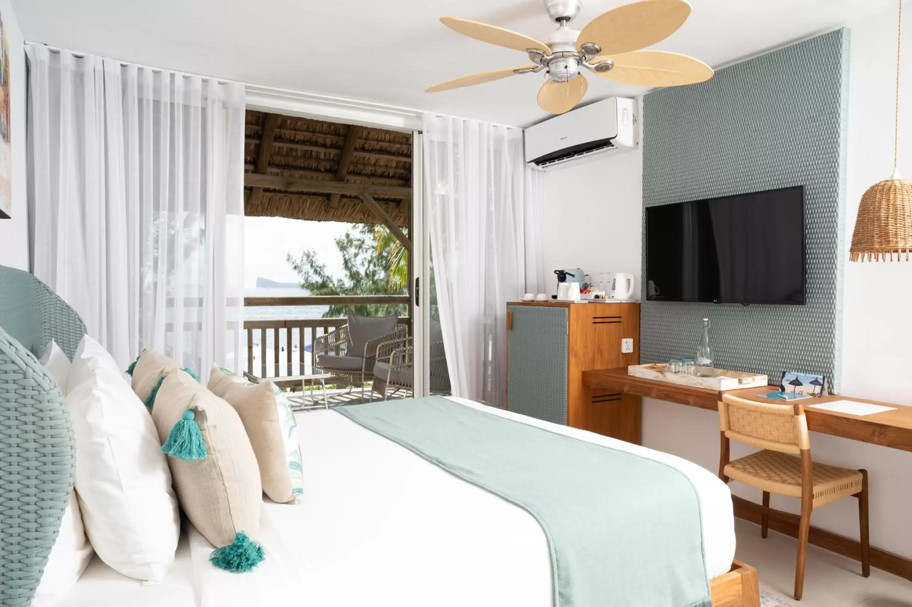 Ocean Suite - single occupancy in Seapoint Boutique Hotel Ocean Suite - single occupancy in Seapoint Boutique Hotel