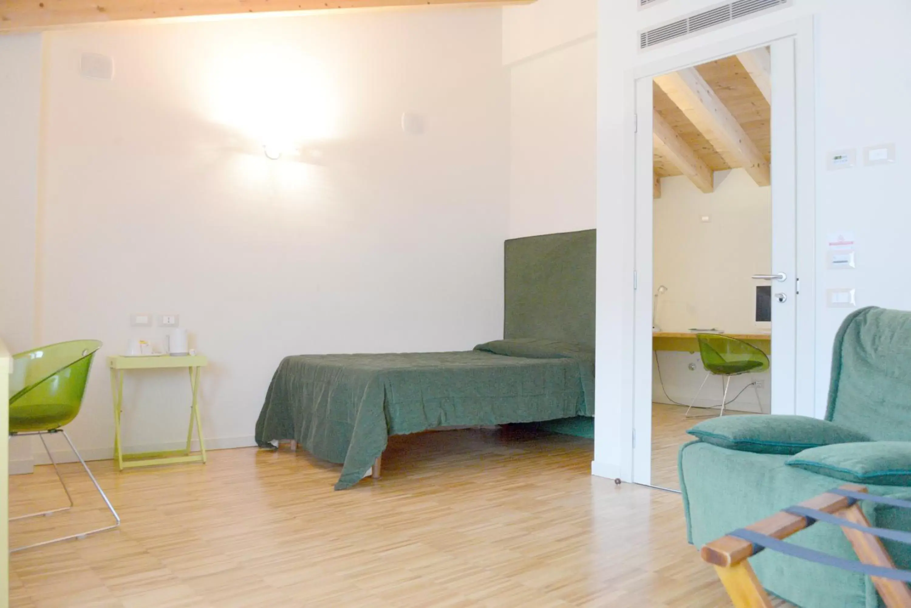 Single Room in Stile Libero Single Room in Stile Libero