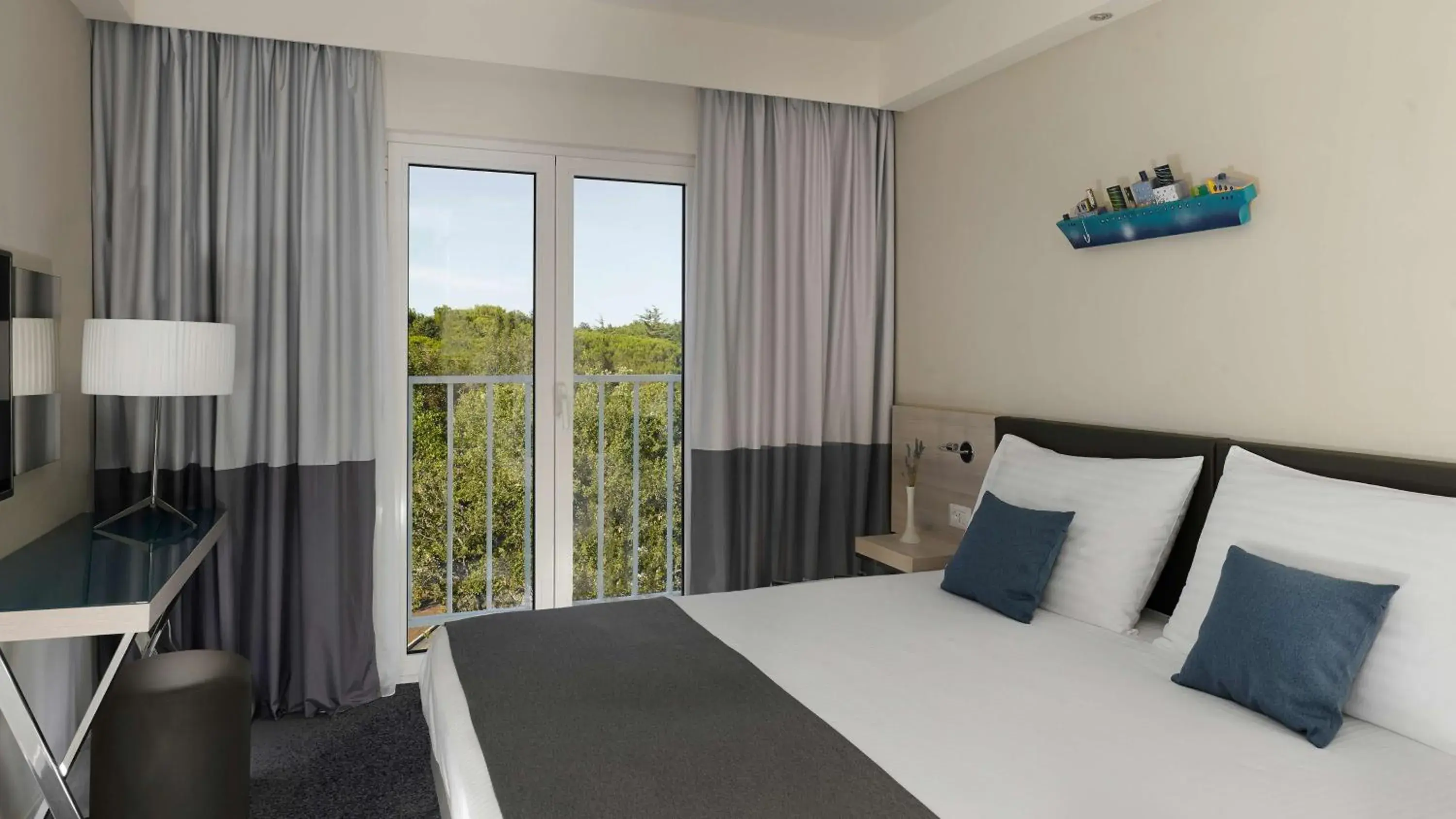 Standard Double or Twin Room in Park Plaza Belvedere Medulin Standard Double or Twin Room in Park Plaza Belvedere Medulin