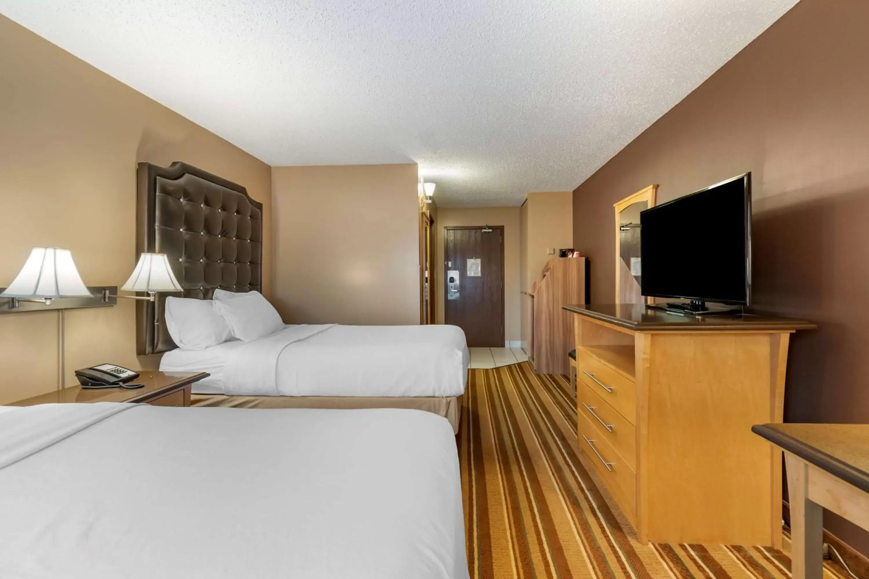 Suite with Two Queen Beds - Non-Smoking in Best Western Marquis Inn & Suites Suite with Two Queen Beds - Non-Smoking in Best Western Marquis Inn & Suites