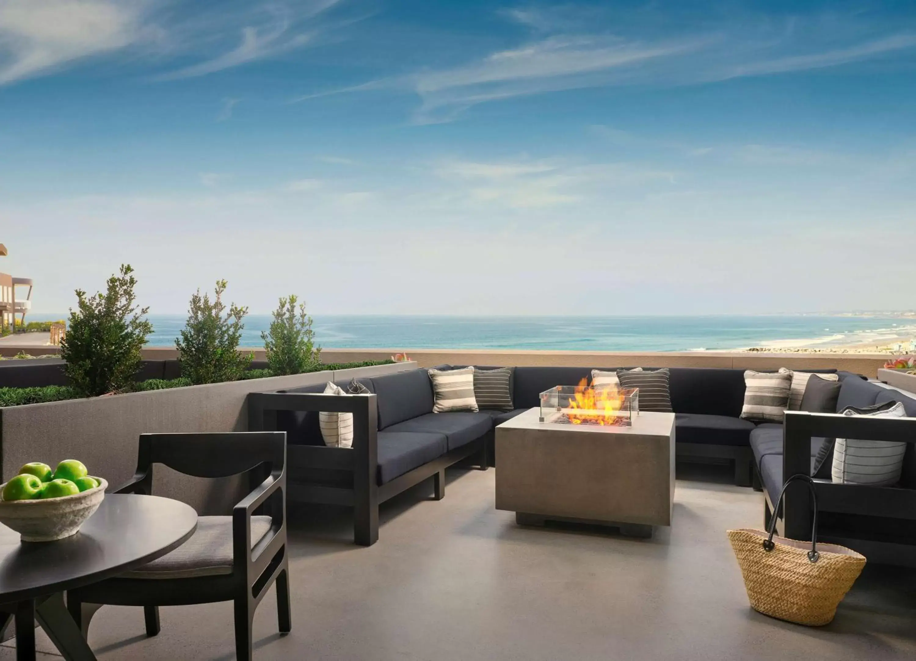 Queen Room with Two Queen Beds and Coastline View in Alila Marea Beach Resort Encinitas, a Hyatt Resort Queen Room with Two Queen Beds and Coastline View in Alila Marea Beach Resort Encinitas, a Hyatt Resort