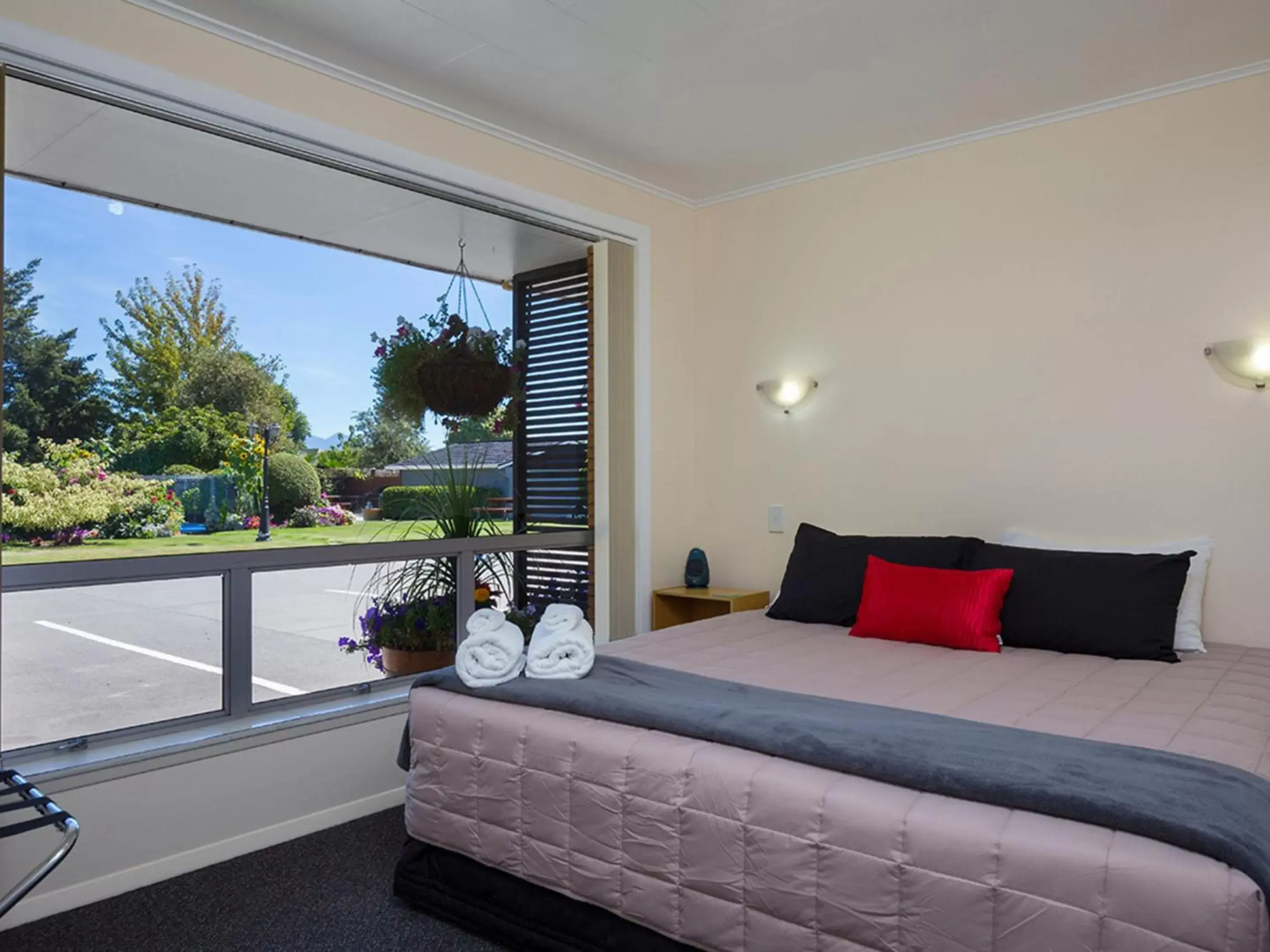 Two-Bedroom Apartment in Middle Park Motel Two-Bedroom Apartment in Middle Park Motel