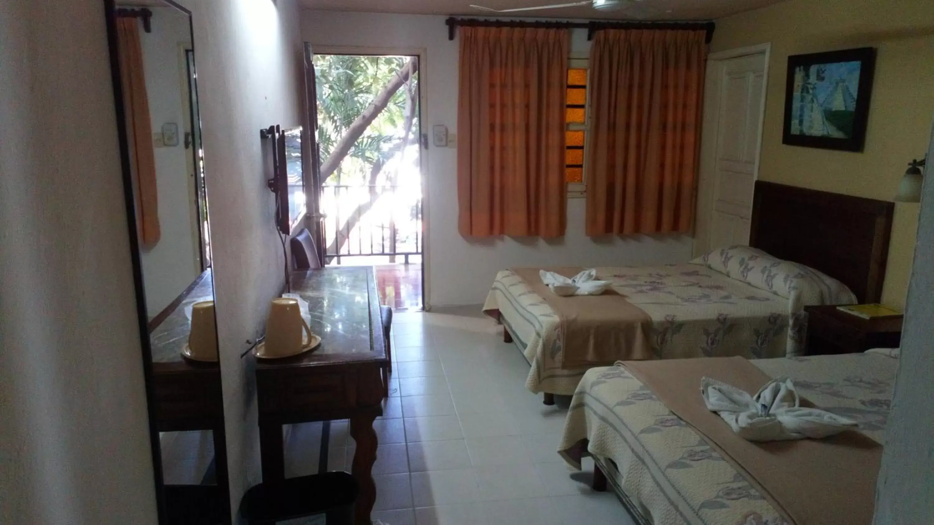 Standard Double Room with Two Double Beds in Hotel San Clemente Standard Double Room with Two Double Beds in Hotel San Clemente