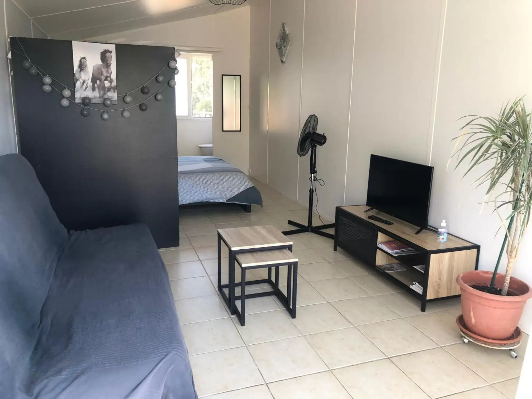 Family Room with Private Bathroom in chambres d'hotes Labatut Family Room with Private Bathroom in chambres d'hotes Labatut