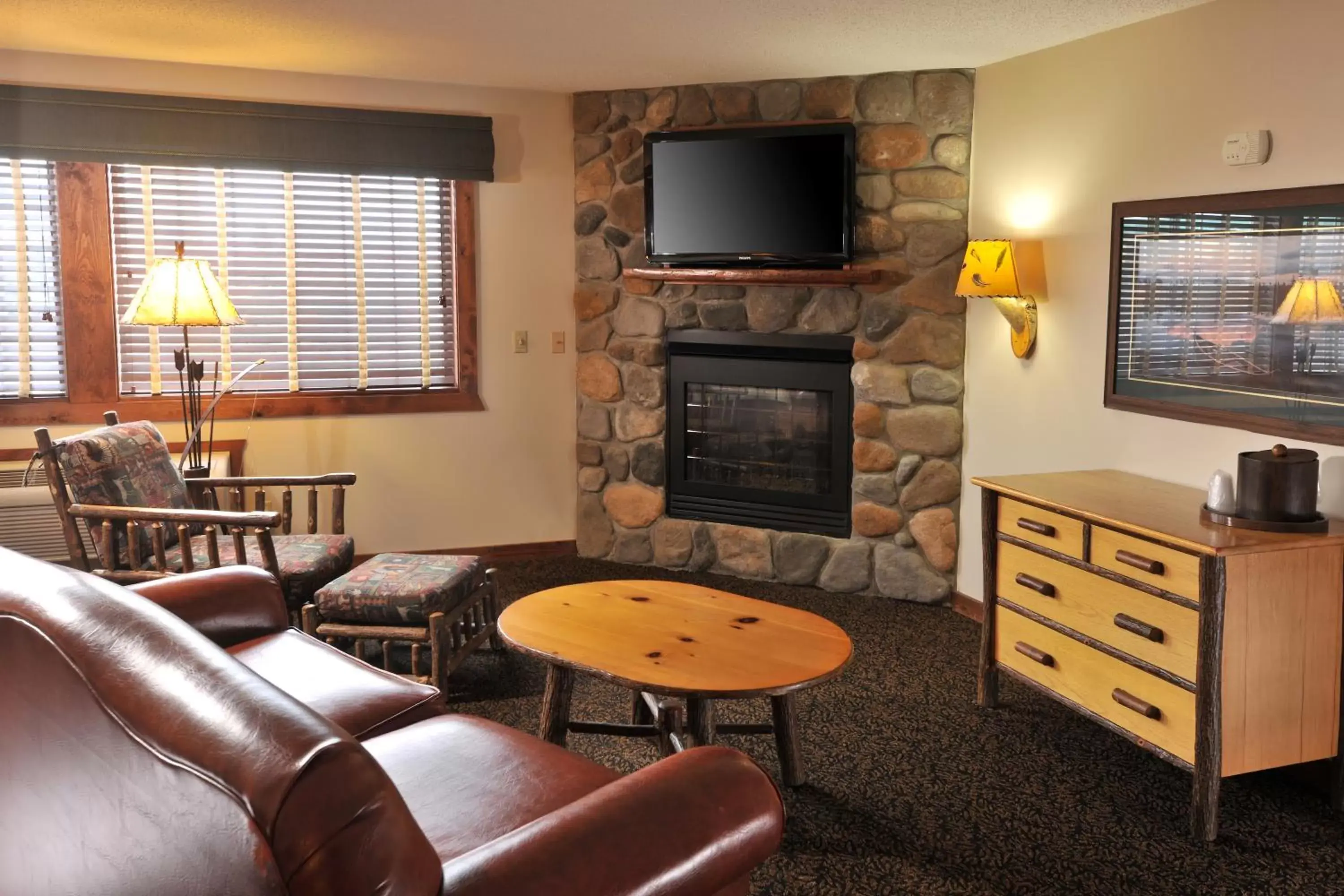 Suite in Cedar Creek Hotel Wausau - Rothschild Suite in Cedar Creek Hotel Wausau - Rothschild
