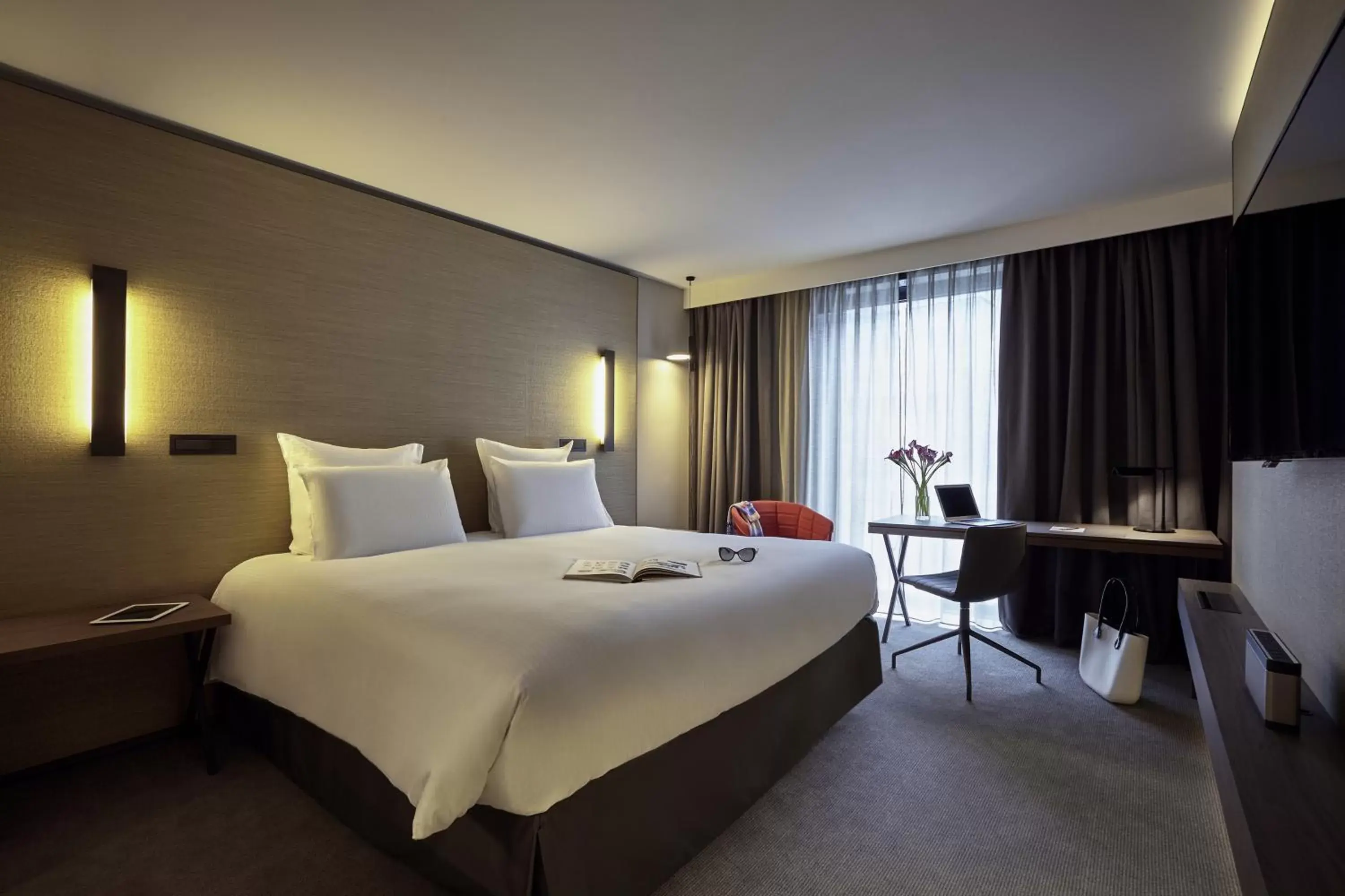 Family King Room with Two Connecting Rooms in Pullman Paris Roissy Cdg Airport Family King Room with Two Connecting Rooms in Pullman Paris Roissy Cdg Airport