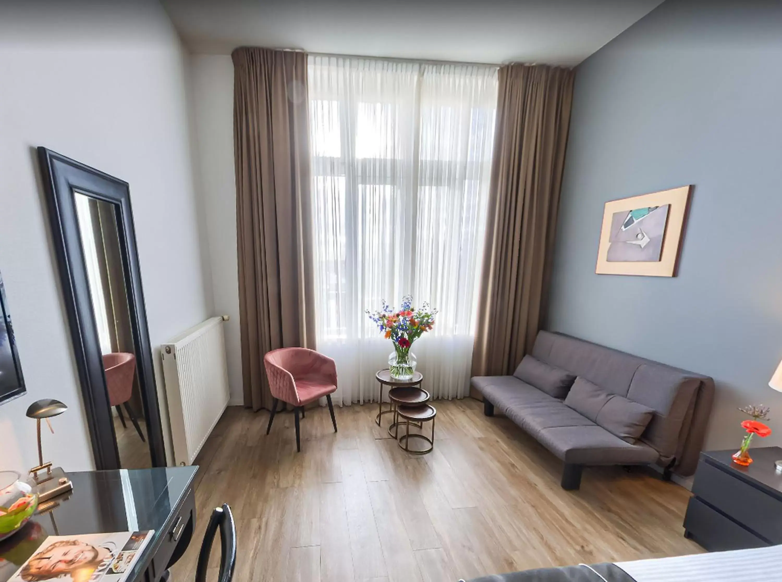 Double Room De Luxe in Boutique Hotel Chariot - Amsterdam Schiphol Airport Double Room De Luxe in Boutique Hotel Chariot - Amsterdam Schiphol Airport