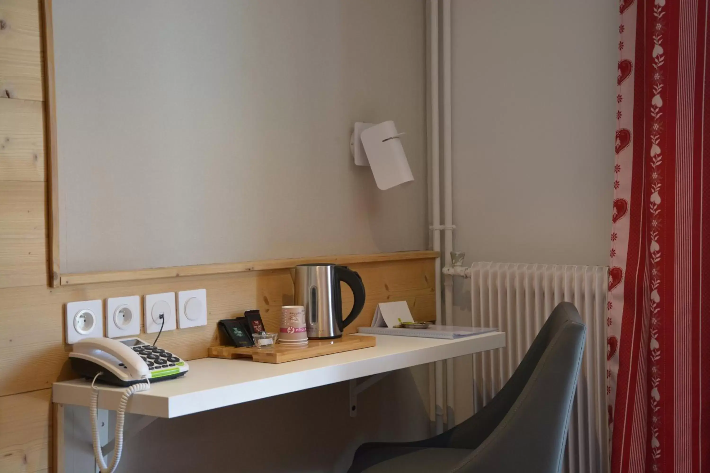 Double or Twin Room - Disability Access in Hotel Le Faranchin Double or Twin Room - Disability Access in Hotel Le Faranchin