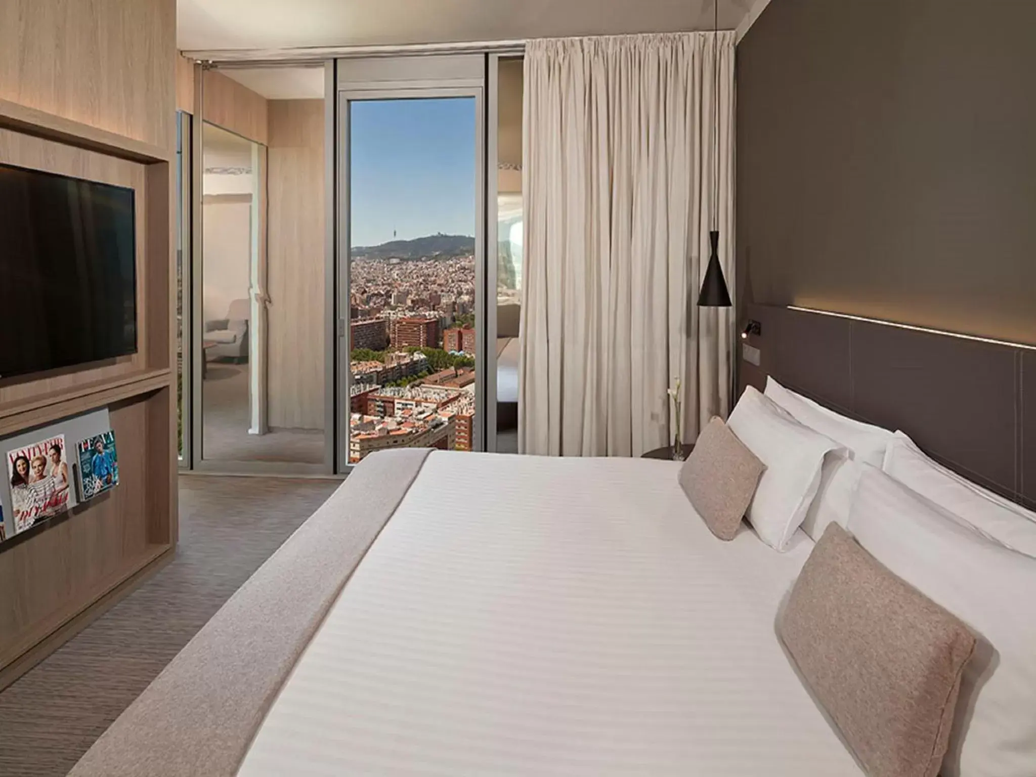 The Level Junior Suite in The Level at Melia Barcelona Sky The Level Junior Suite in The Level at Melia Barcelona Sky
