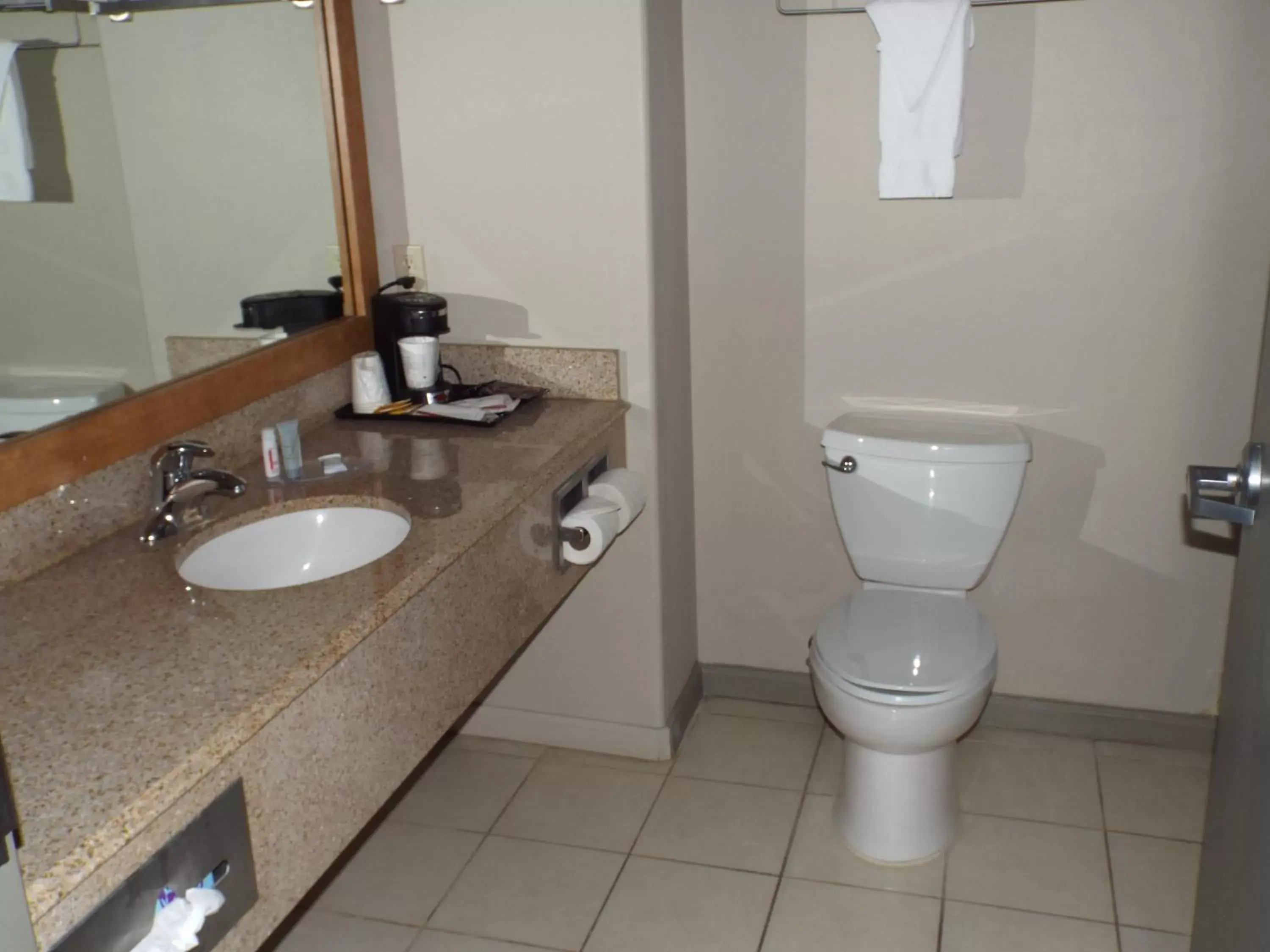 King Studio Suite - Non-Smoking in Baymont by Wyndham Columbus King Studio Suite - Non-Smoking in Baymont by Wyndham Columbus