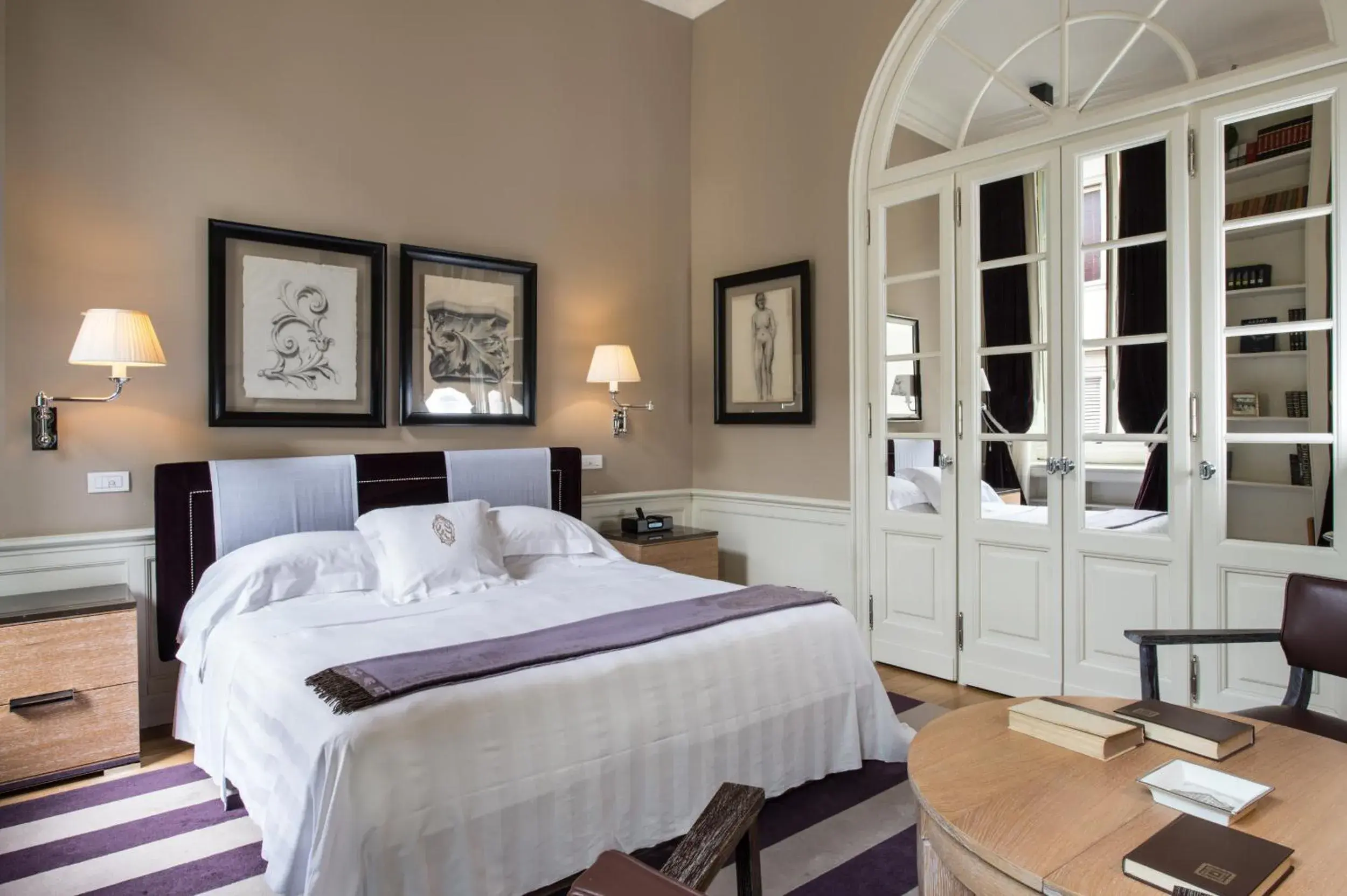 Deluxe Double Room in Palazzo Vecchietti - Residenza D'Epoca Deluxe Double Room in Palazzo Vecchietti - Residenza D'Epoca