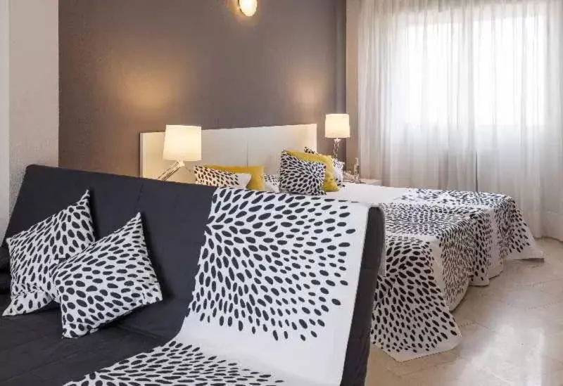 Family Room in Sercotel Togumar Family Room in Sercotel Togumar