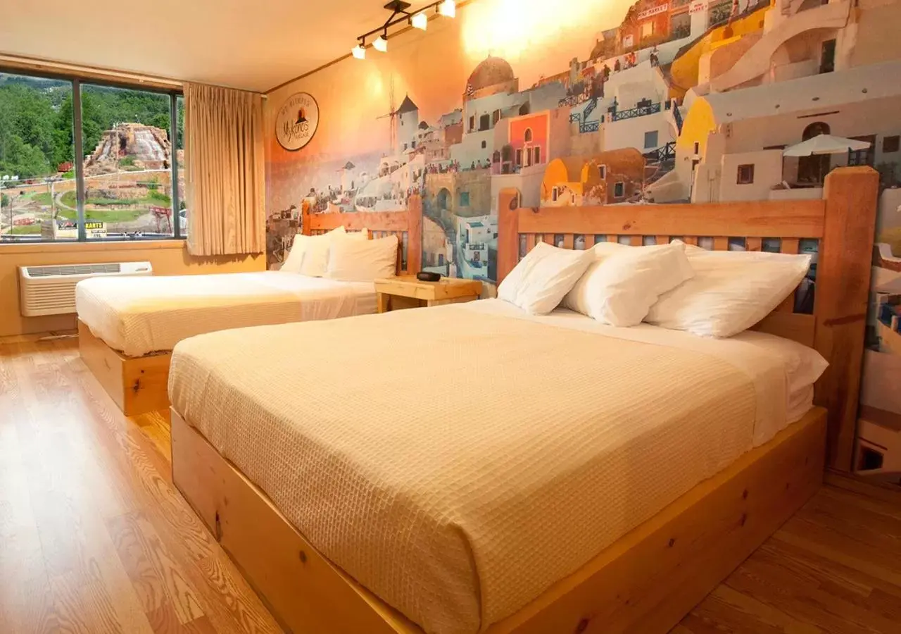 Resort Room 2 Queens in MT. OLYMPUS WATER PARK AND THEME PARK RESORT Resort Room 2 Queens in MT. OLYMPUS WATER PARK AND THEME PARK RESORT