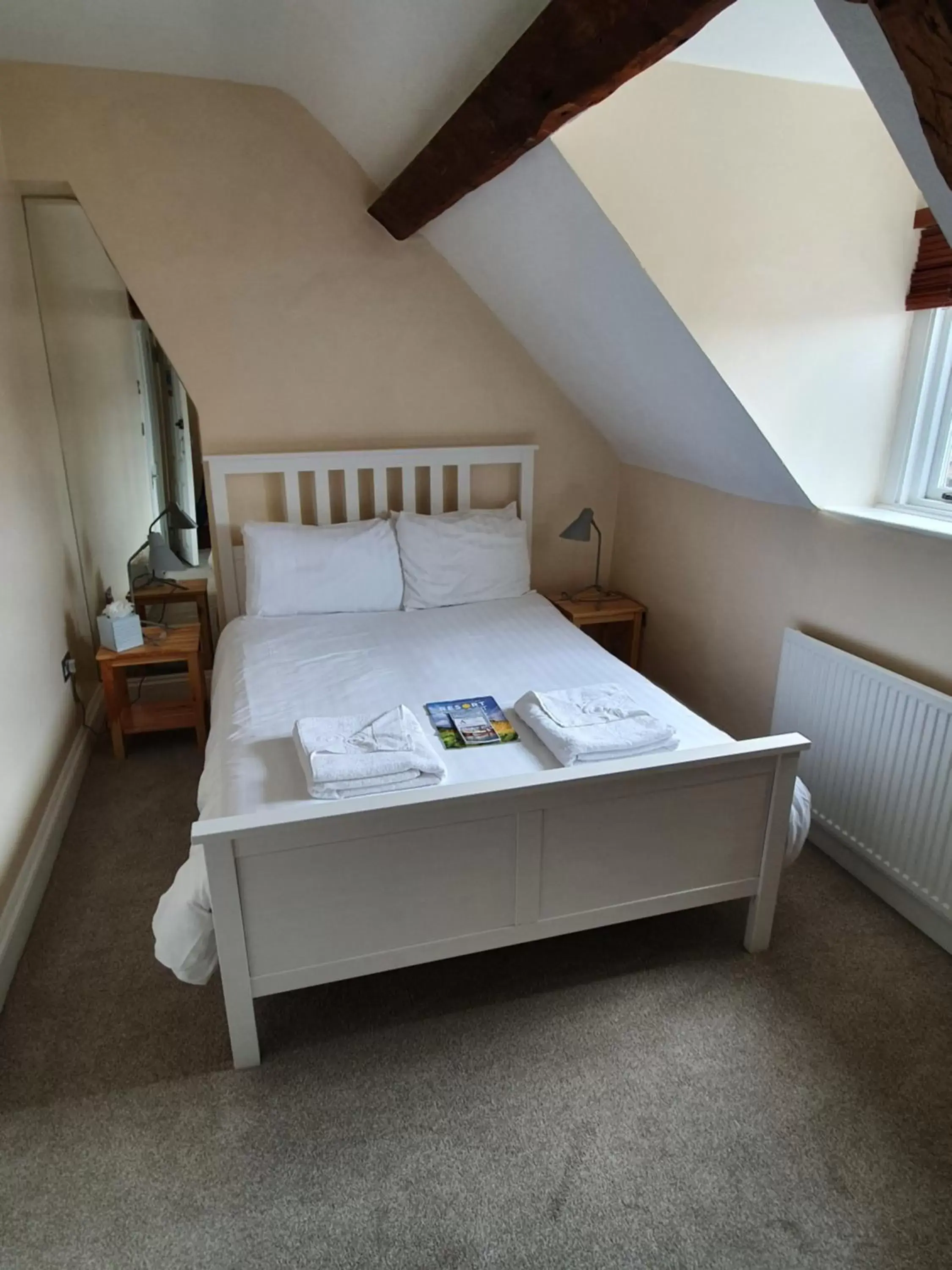 Standard Double Room in Alexandra Hotel Standard Double Room in Alexandra Hotel