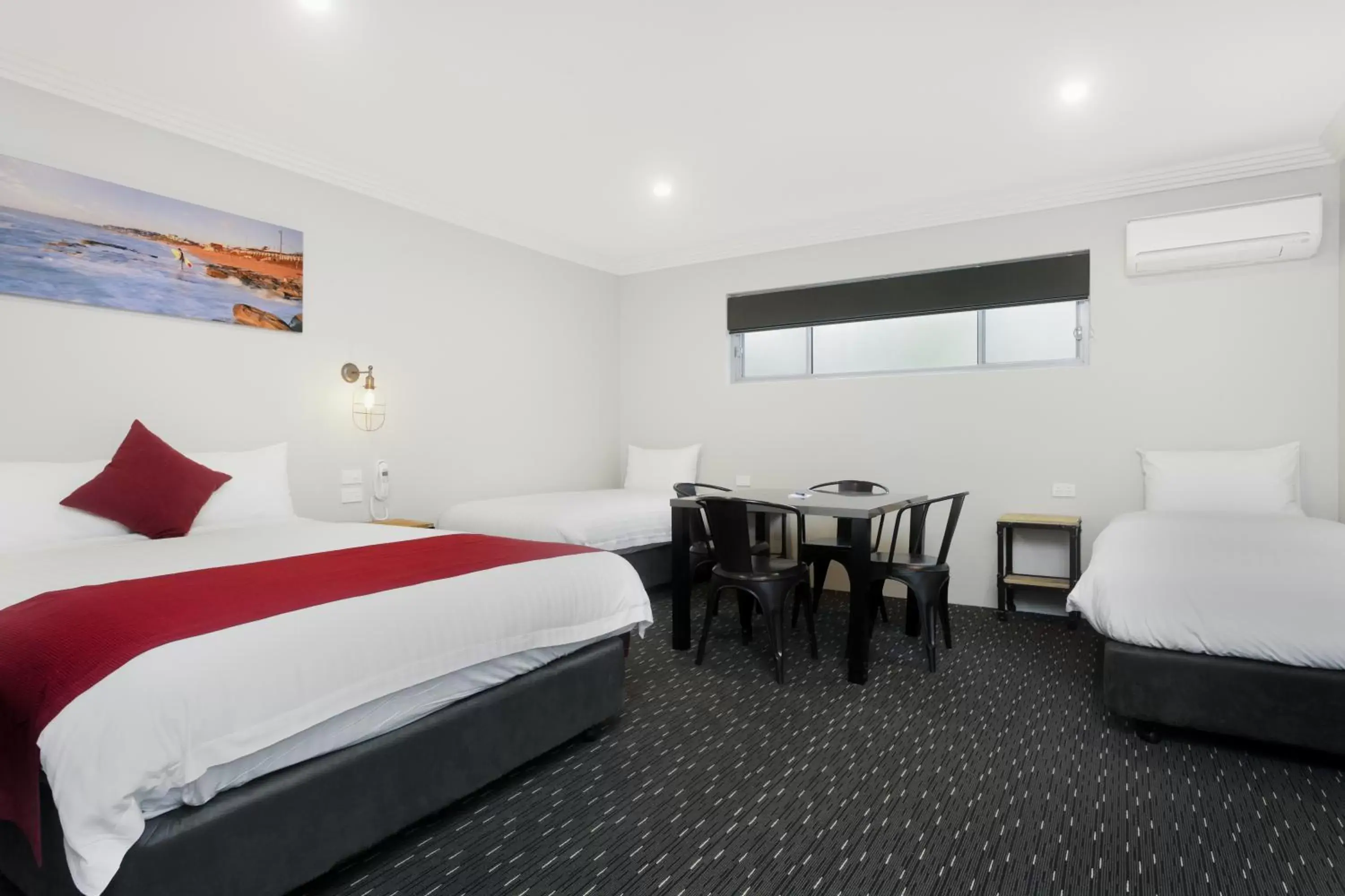 Deluxe Family Room in Merewether Motel Deluxe Family Room in Merewether Motel