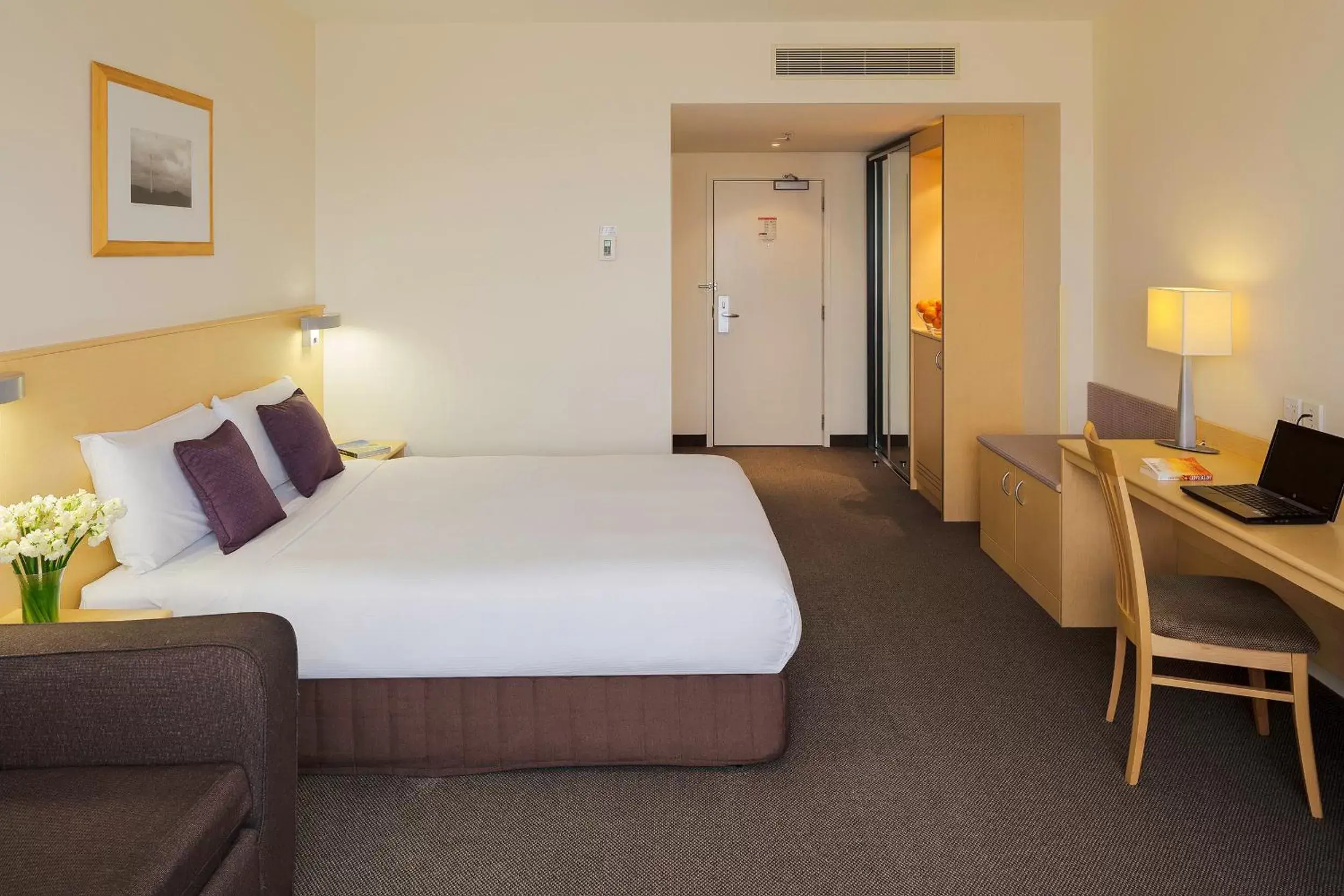 Tower Superior Room - single occupancy in Distinction Palmerston North Hotel & Conference Centre Tower Superior Room - single occupancy in Distinction Palmerston North Hotel & Conference Centre