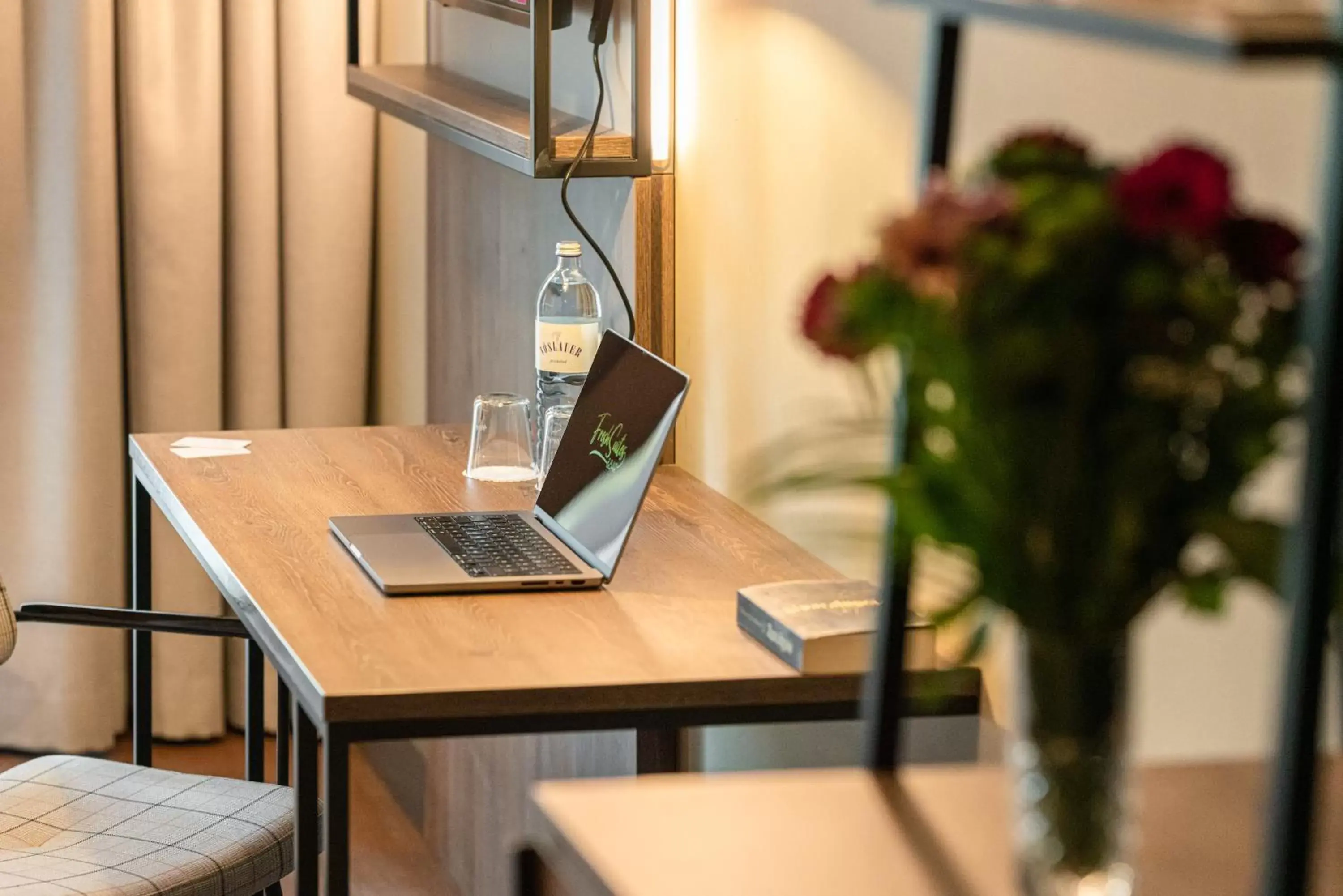 Standard Queen Room in FreshSuites & Bar Standard Queen Room in FreshSuites & Bar