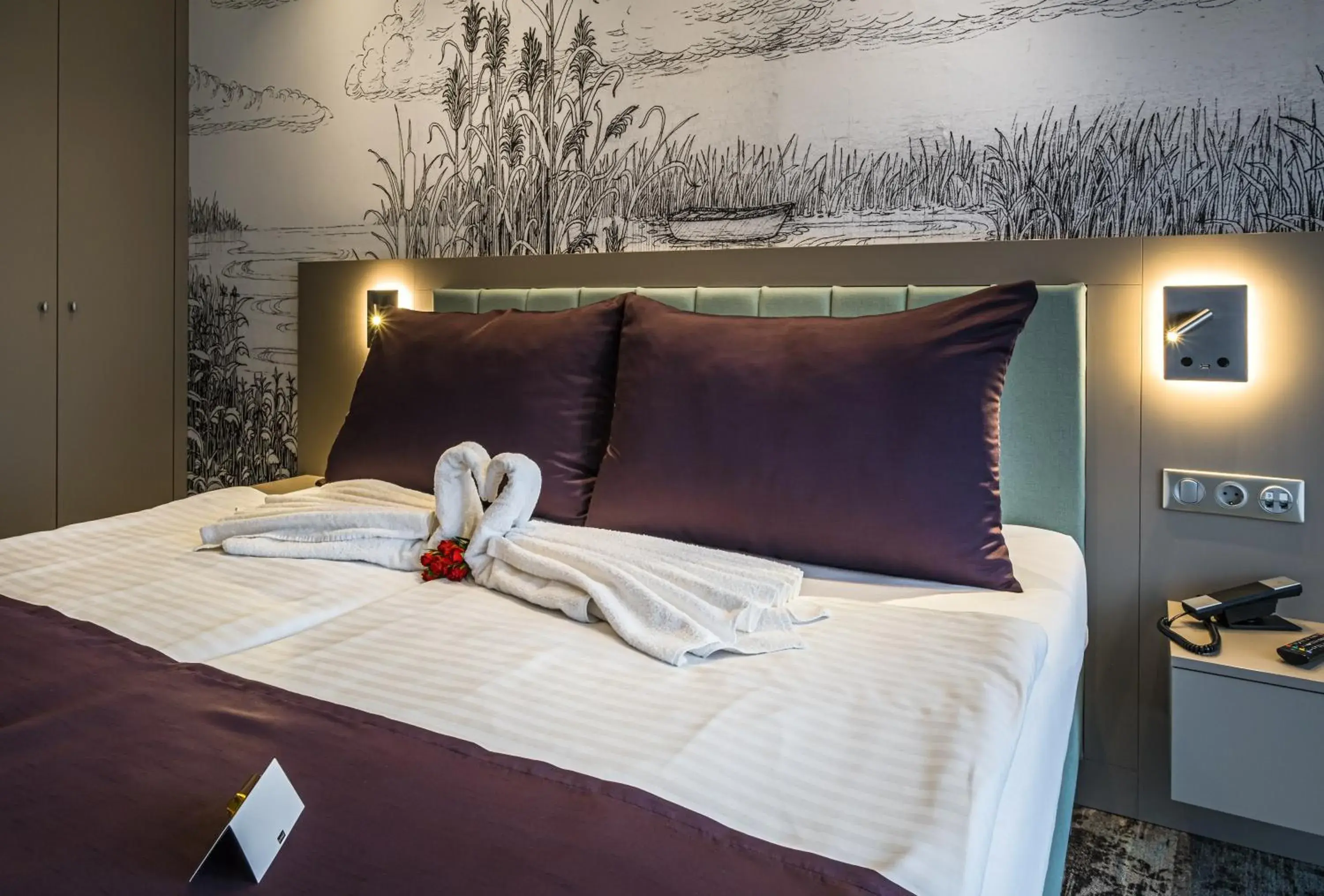 Deluxe Double or Twin Room with Balcony in Hotel Golden Lake Resort Deluxe Double or Twin Room with Balcony in Hotel Golden Lake Resort