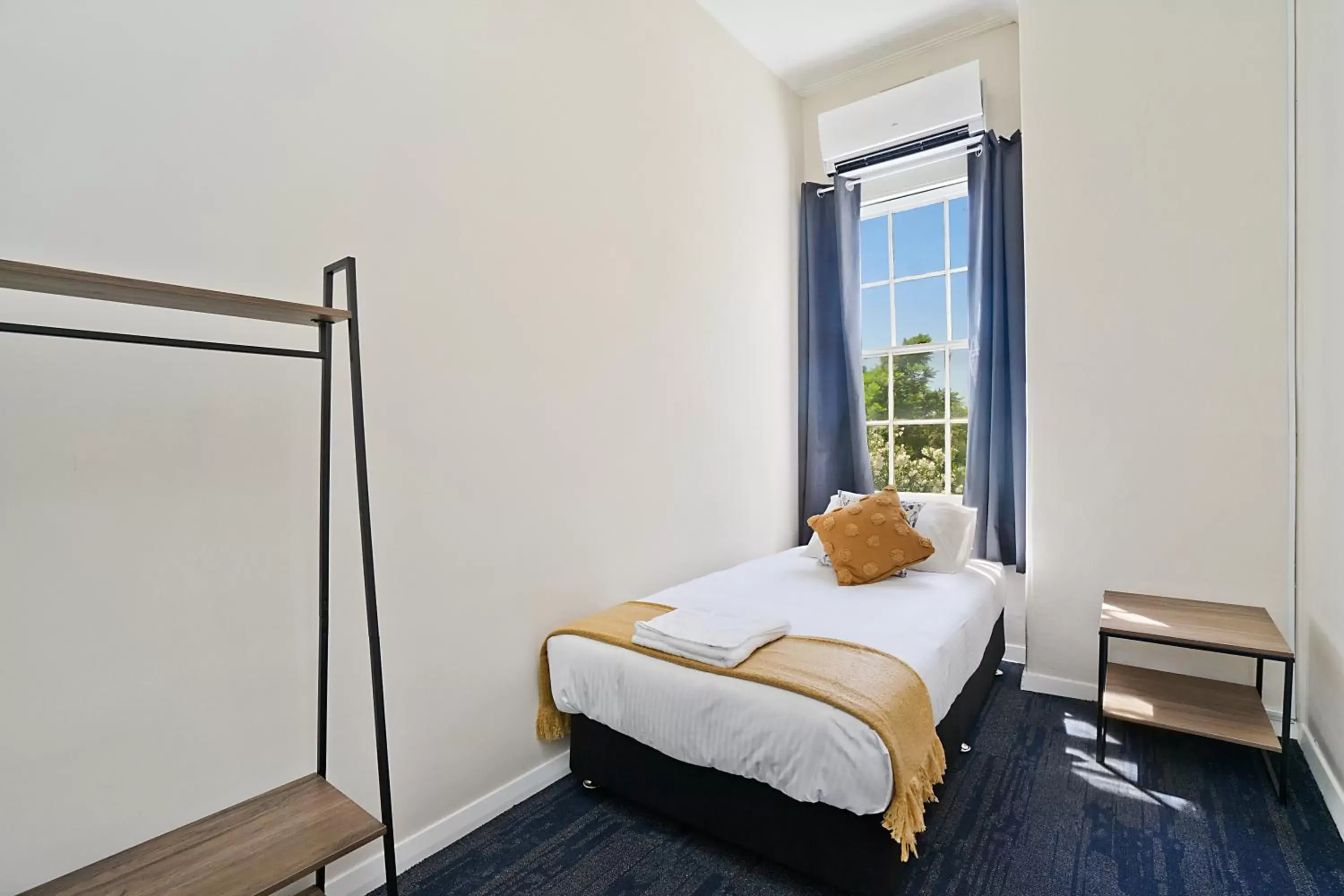 Single Room with Shared Bathroom - single occupancy in Imperial Hotel Singleton Single Room with Shared Bathroom - single occupancy in Imperial Hotel Singleton