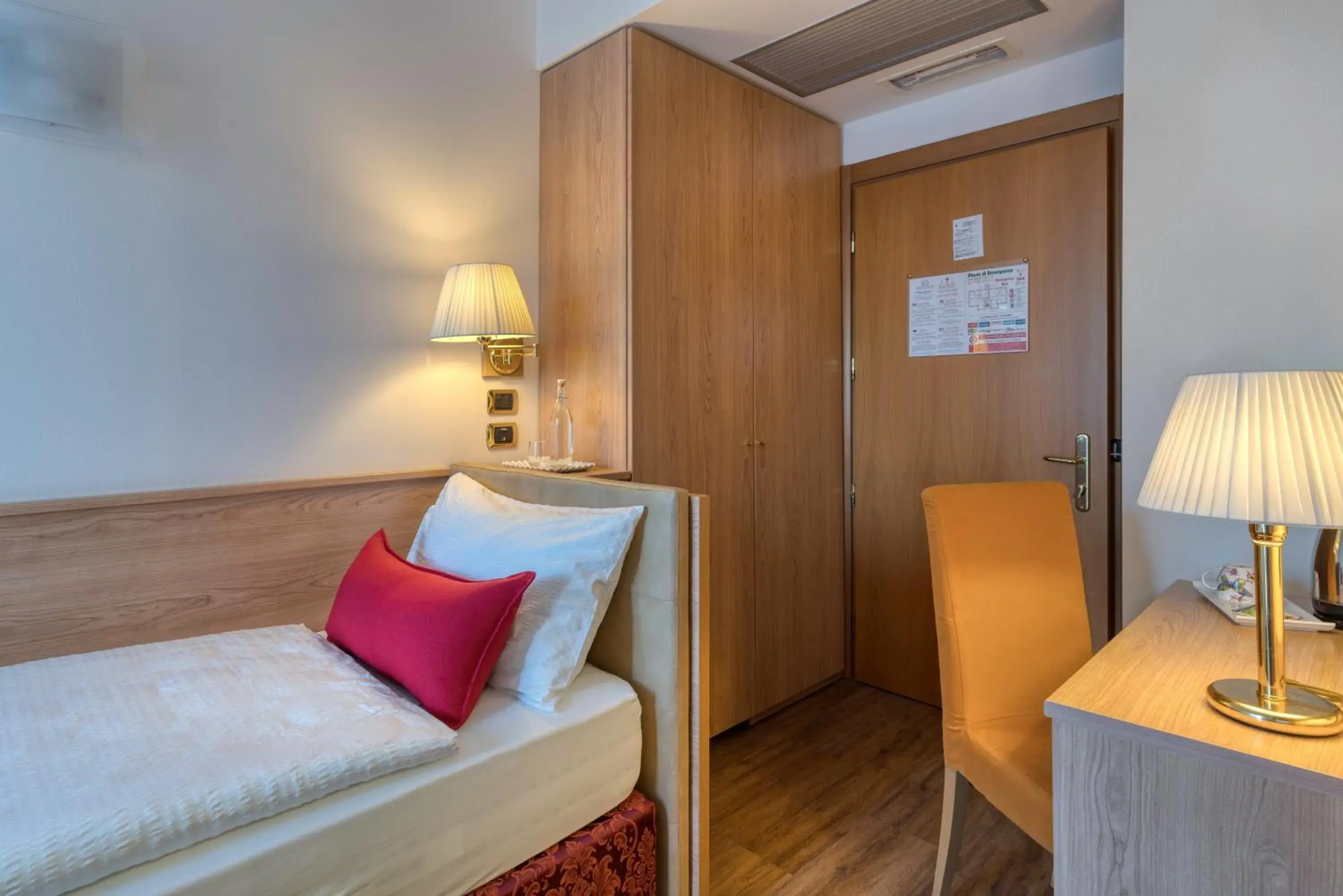 Standard Single Room - single occupancy in Hotel Sporting Trento Standard Single Room - single occupancy in Hotel Sporting Trento