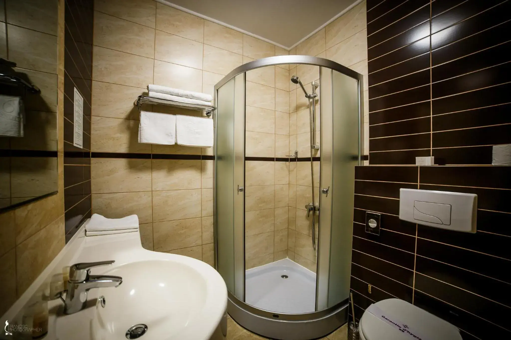 Twin Room - single occupancy in Hotel Ozana Twin Room - single occupancy in Hotel Ozana